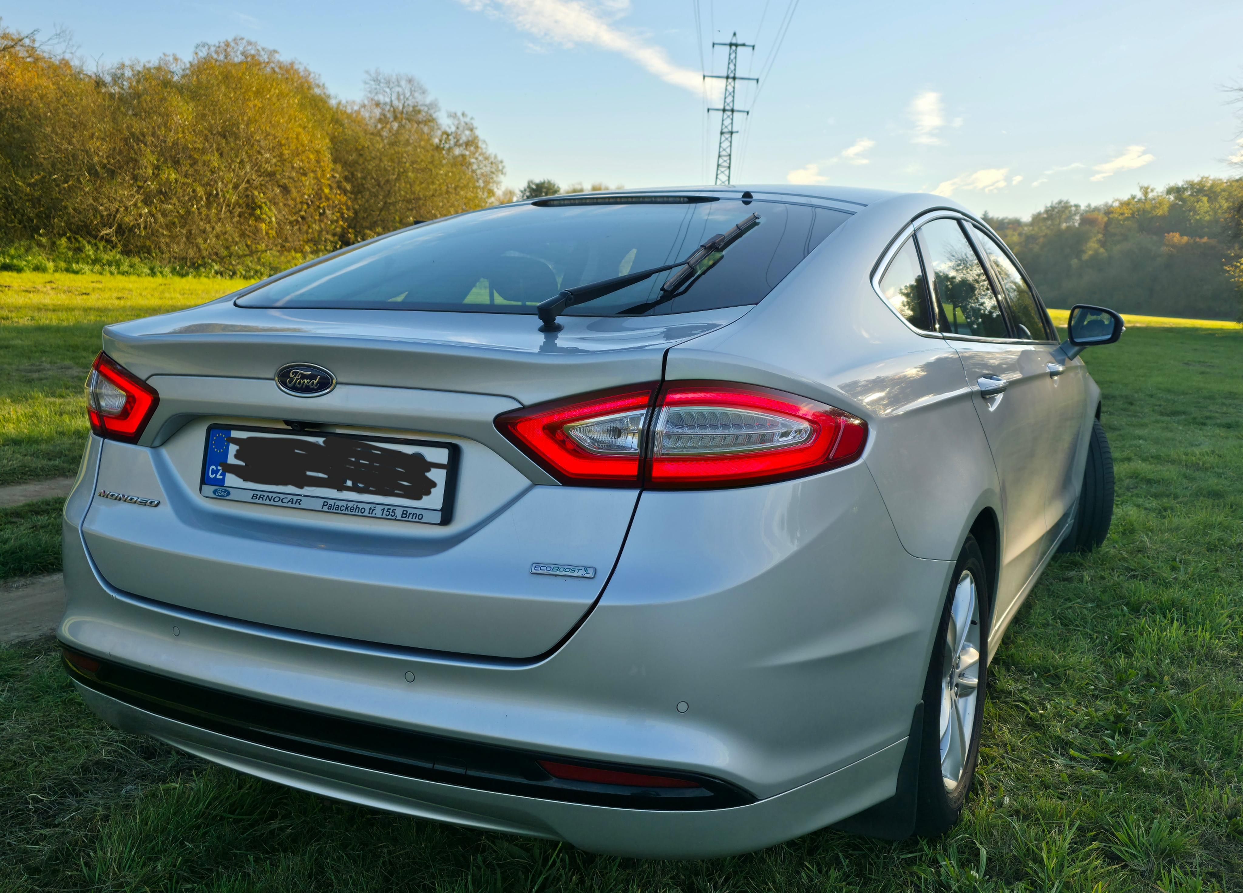 Ford Mondeo, 1.5 118kw + alu zimní sada - fotka 3