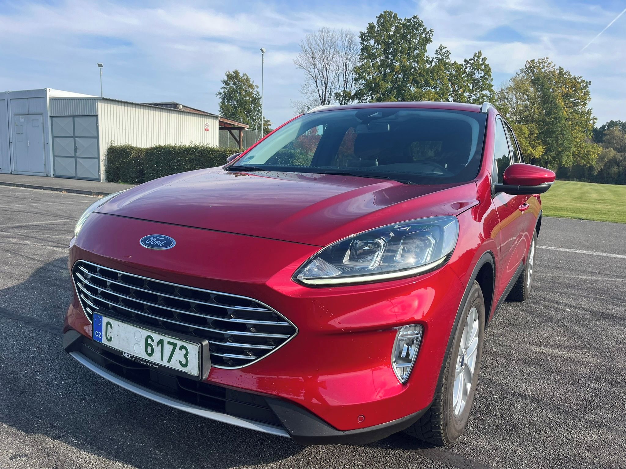 Ford Kuga, TITANIUM, 4x4, ZÁRUKA DO 6/27 - fotka 2