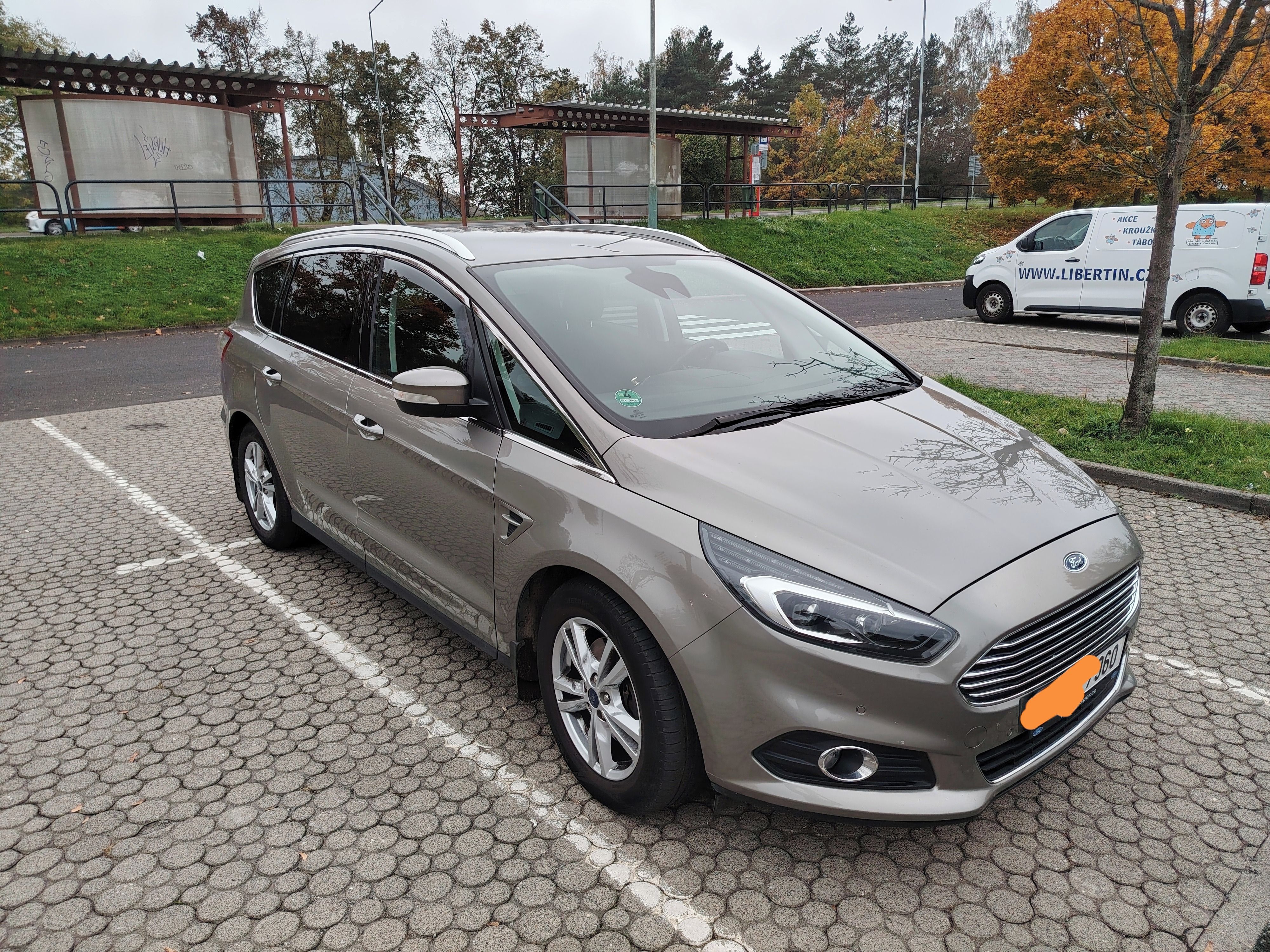 Ford S-MAX - fotka 2