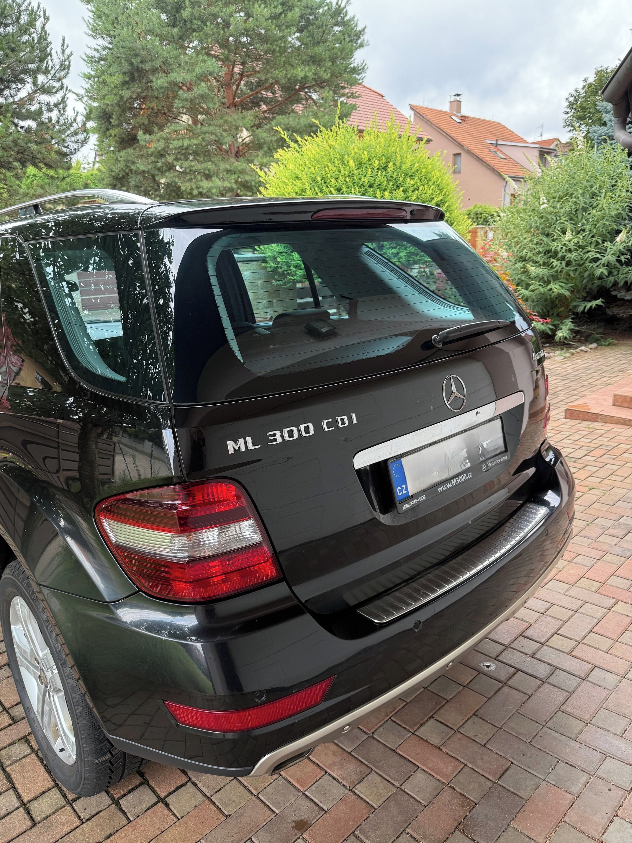Mercedes-Benz ML, Mercedes-Benz ML 300CDI 4MATIC - fotka 6