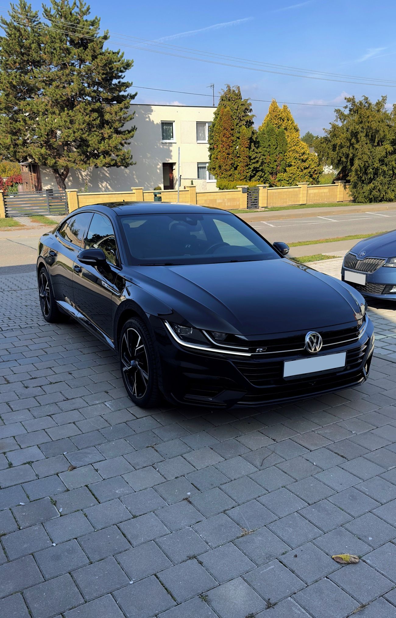 Volkswagen Arteon, 2.0 TSi / R-Line / PANO / 360