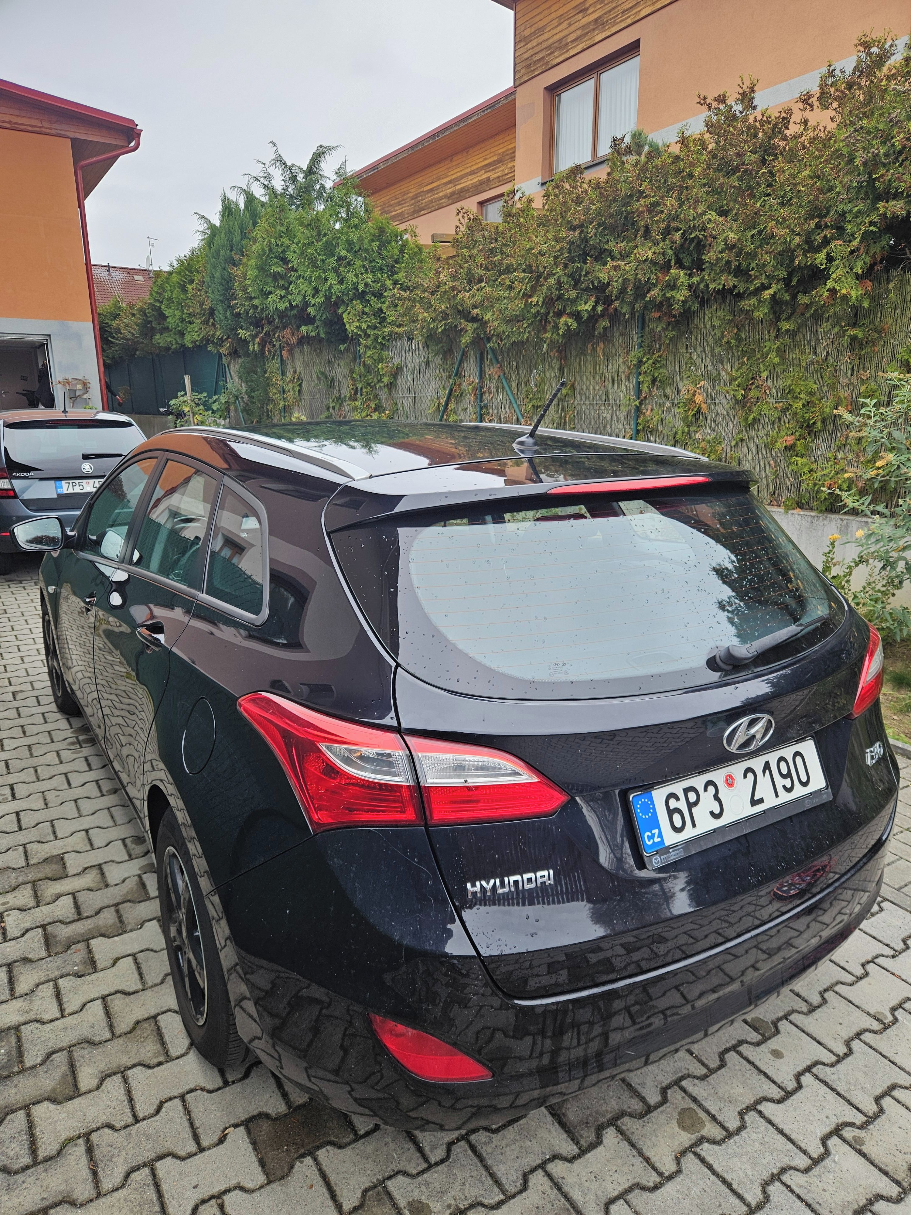 Hyundai i30, Hyunda i30 Kombi 1.6 MPI - fotka 3