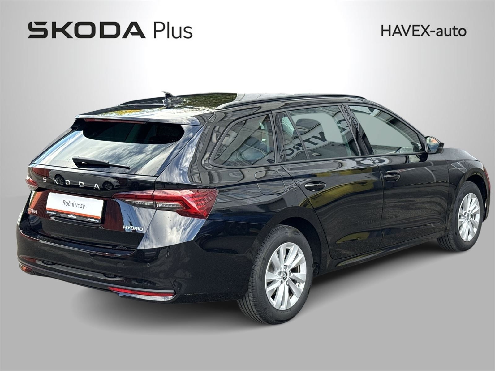 Škoda Octavia, Combi 1.5 TSI DSG Selection - fotka 2
