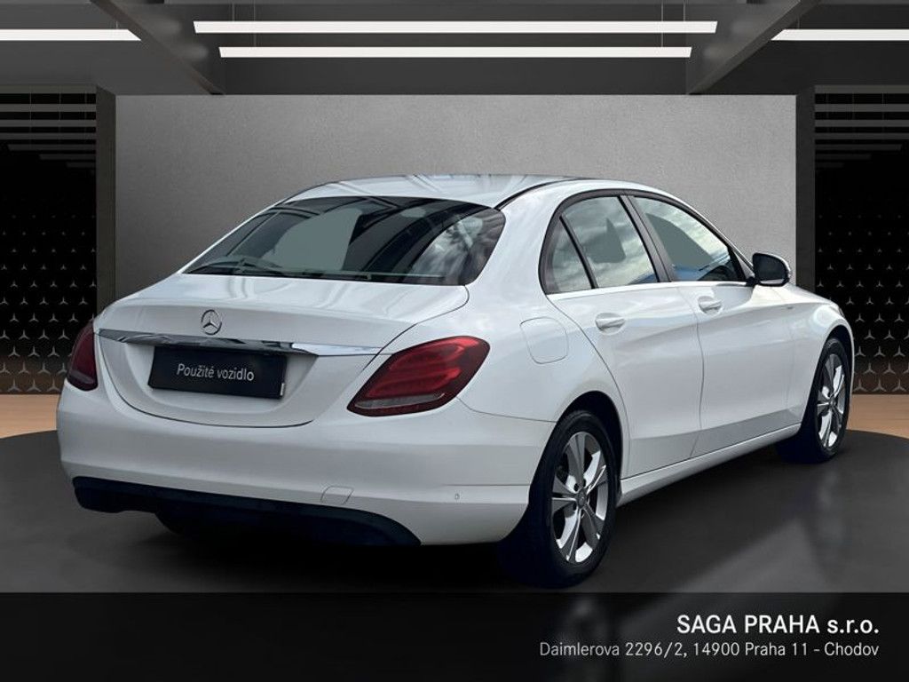Mercedes-Benz Třídy C, Třída C 200 d Aut. - fotka 4