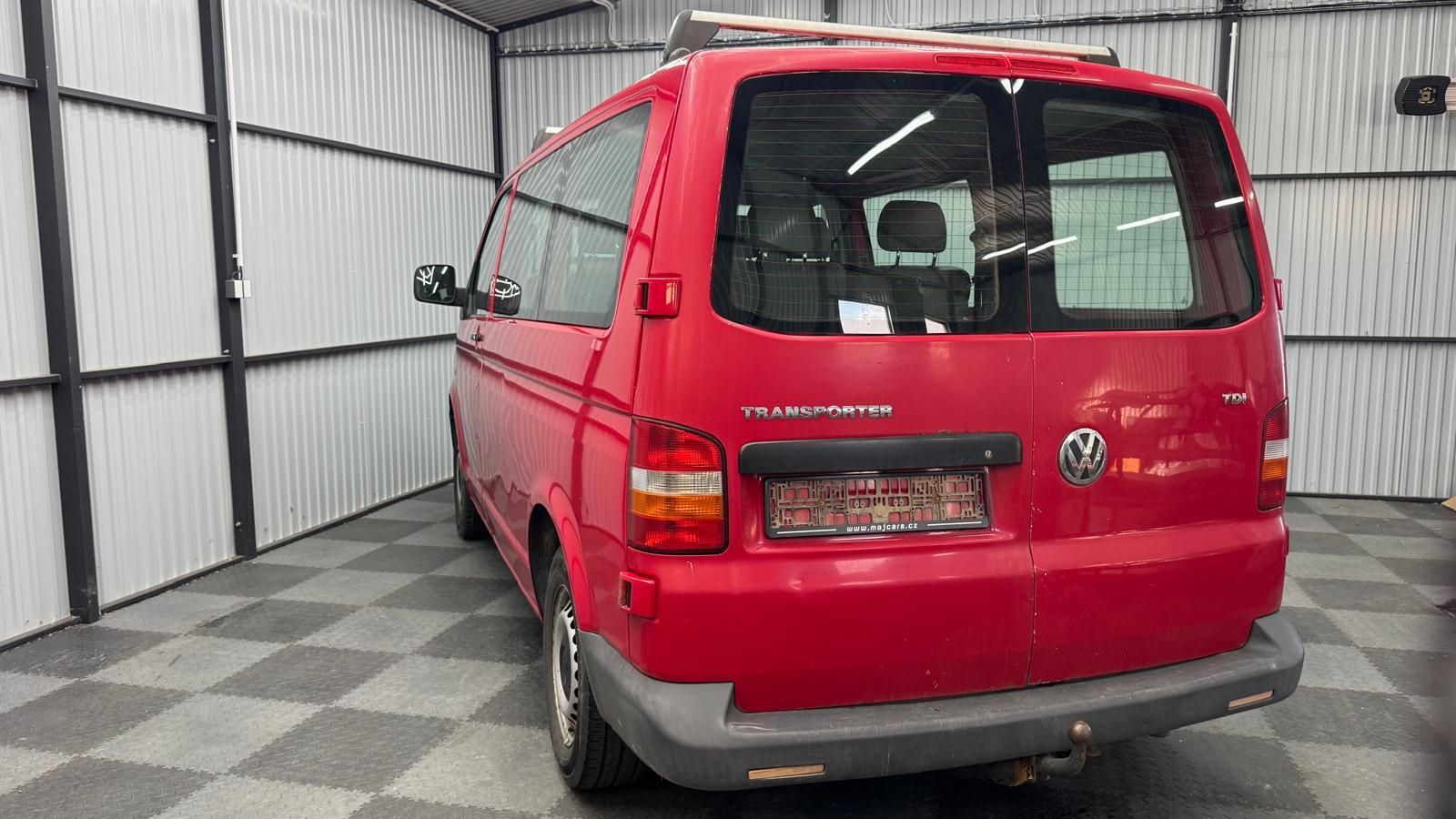 Volkswagen Transporter, 6 MÍST - fotka 5