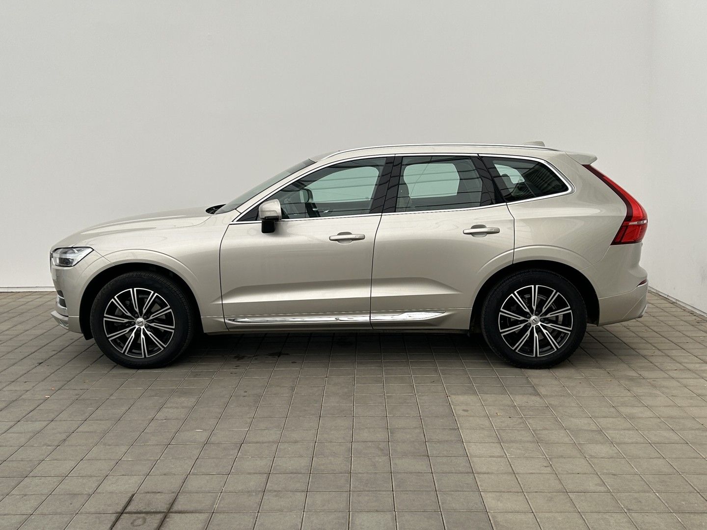 Volvo XC60, 2.0B5 184kW 4x4  Inscription - fotka 3