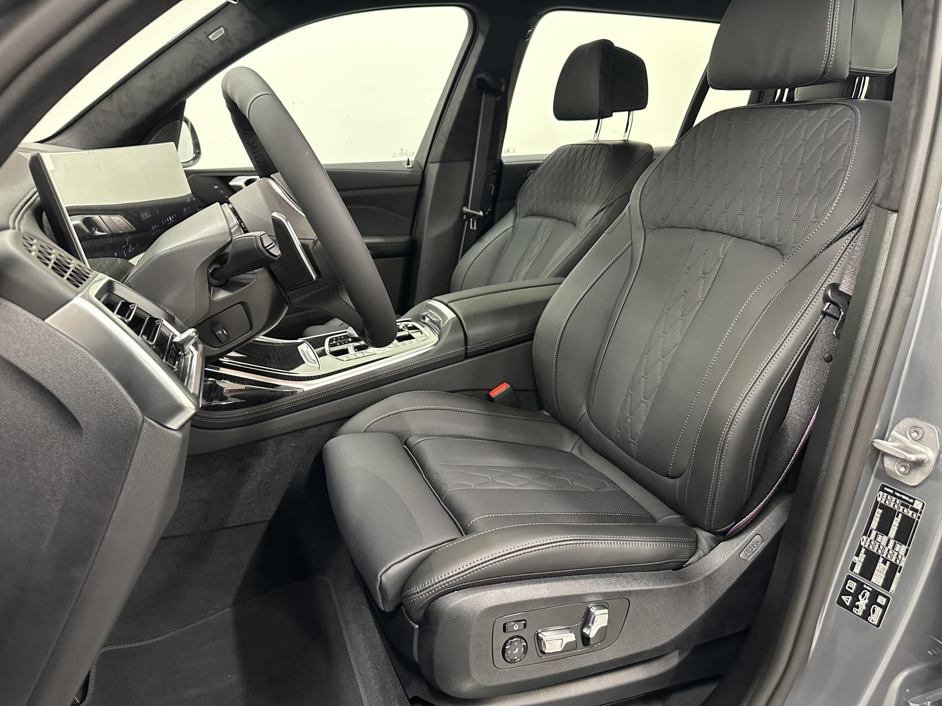 BMW X7, X7 xDrive40d - fotka 5