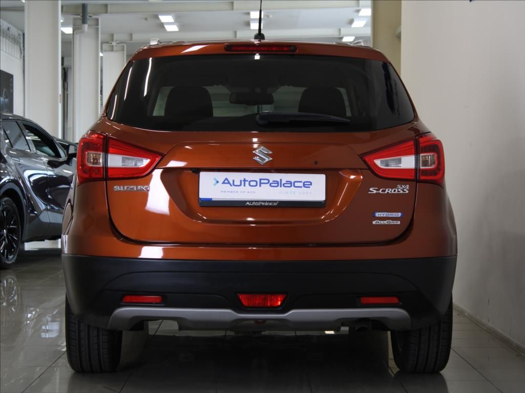 Suzuki SX4 S-Cross, 1,4 Boostjet 4x4 1.maj.ČR - fotka 4