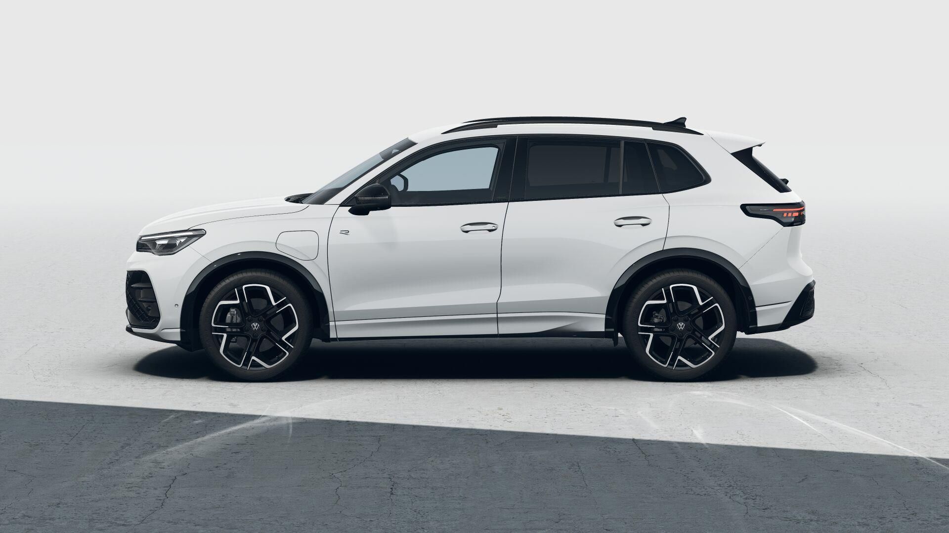 Volkswagen Tiguan, R-Line People 150 kW eHybrid - fotka 2
