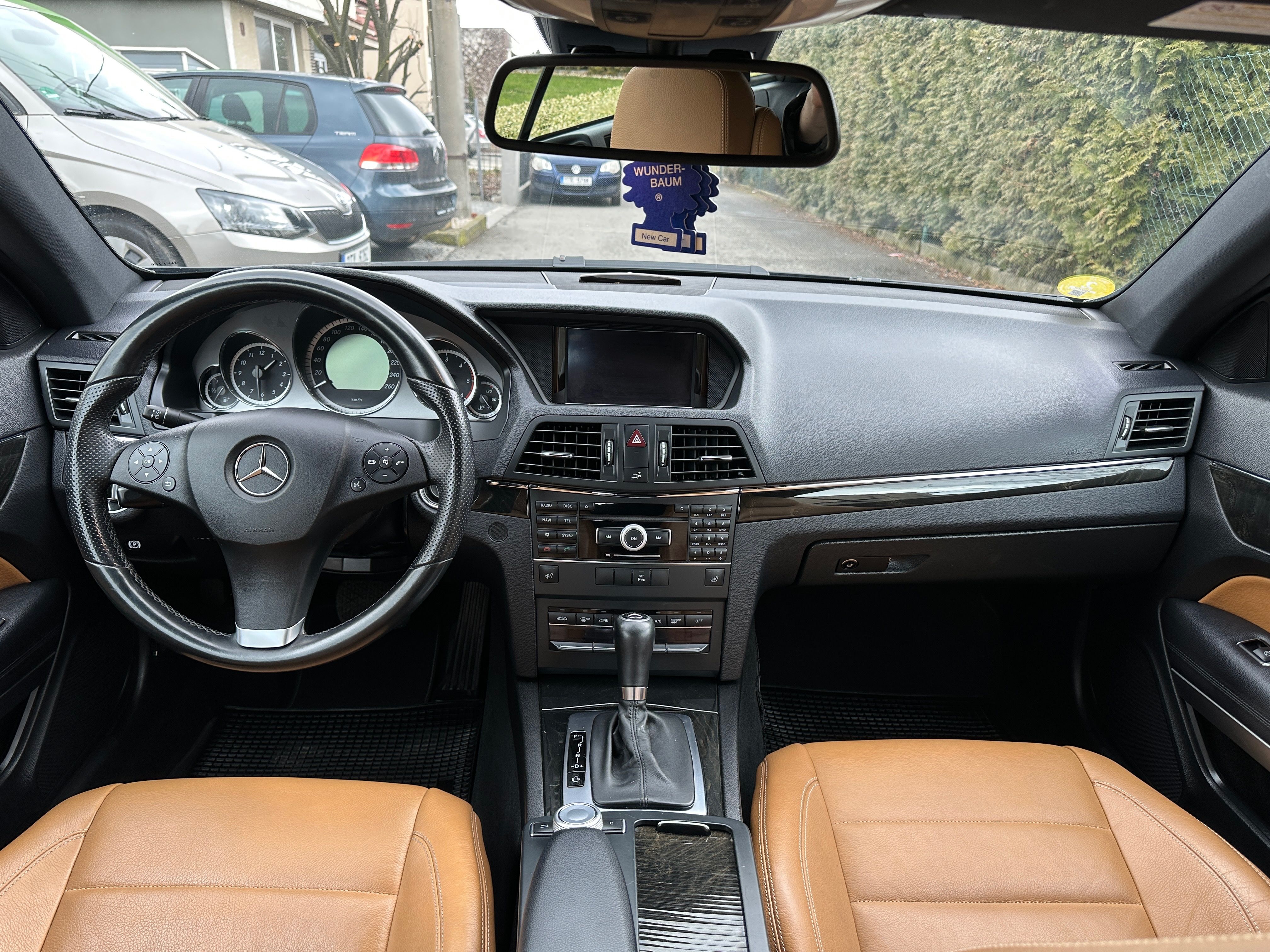 Mercedes-Benz Třídy E, 220 CDI AVANTGARDE - fotka 6