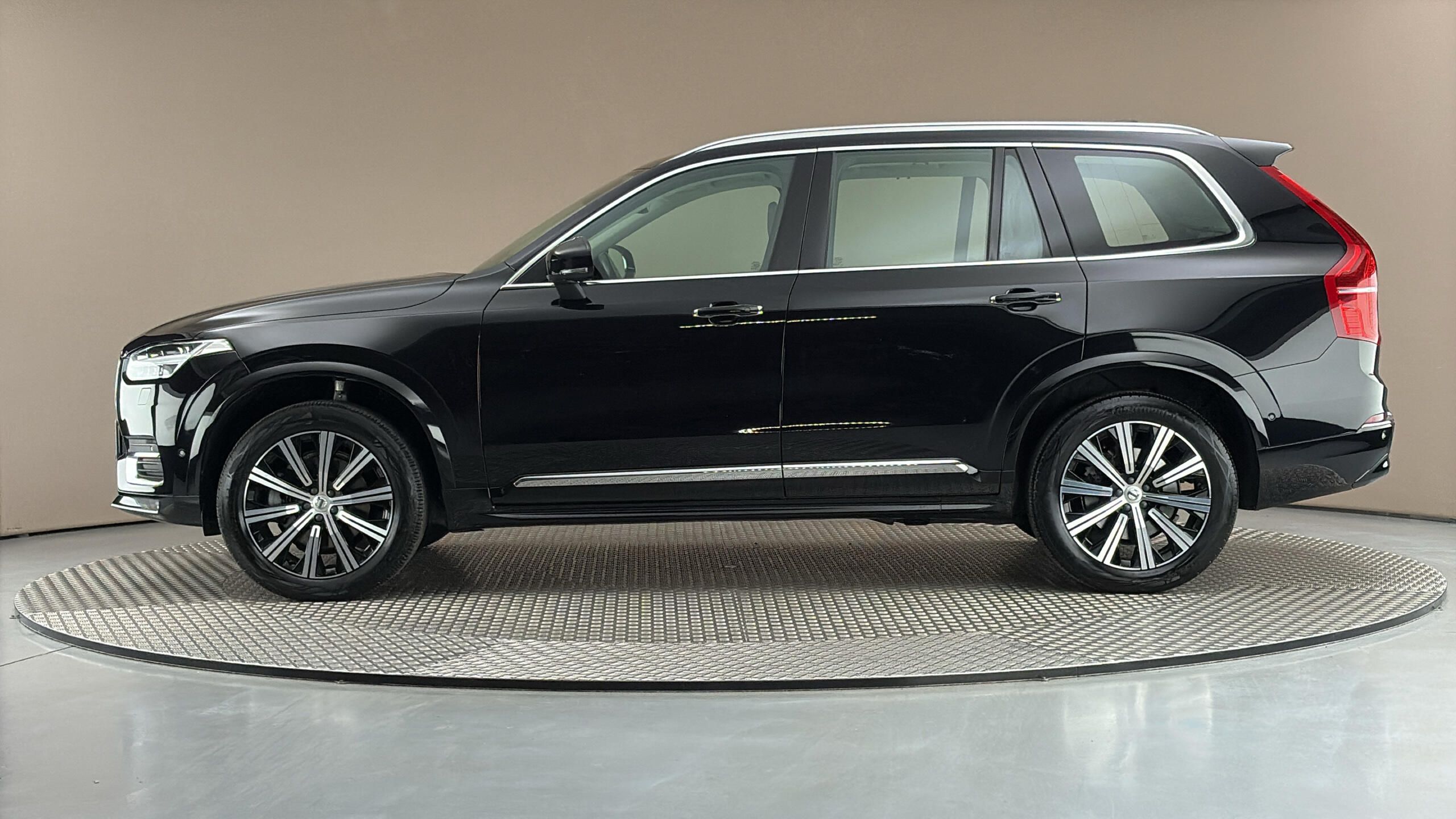 Volvo XC90, 2.0 B5 AUT AWD Ultimate Bright - fotka 4