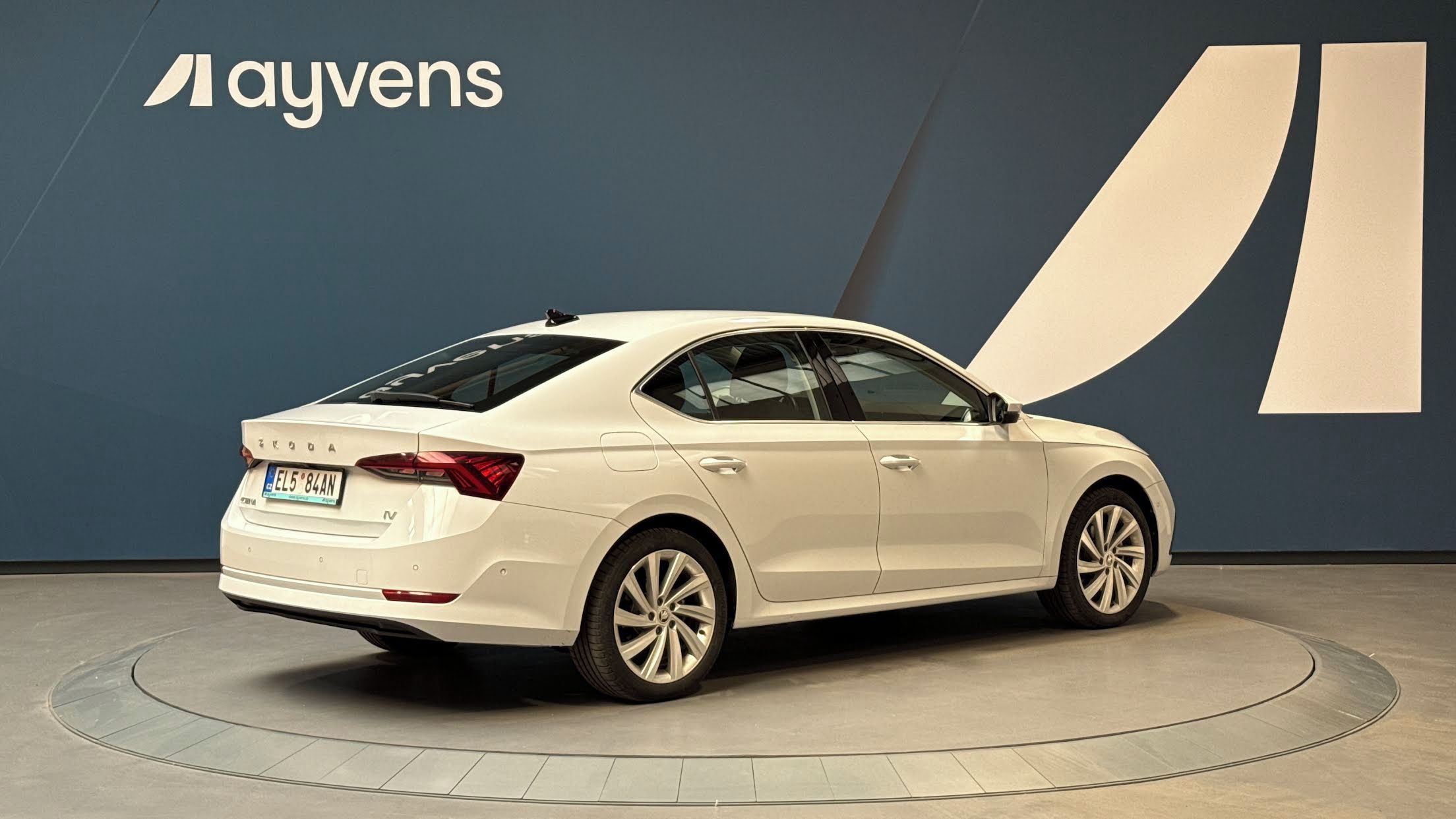 Škoda Octavia, 1.4 TSI iV 150 kW DSG Style - fotka 2