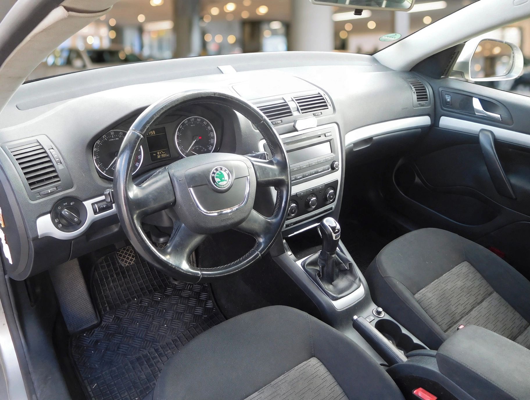 Škoda Octavia, Kombi 1.6TDi 77 kW 4X4 - fotka 5