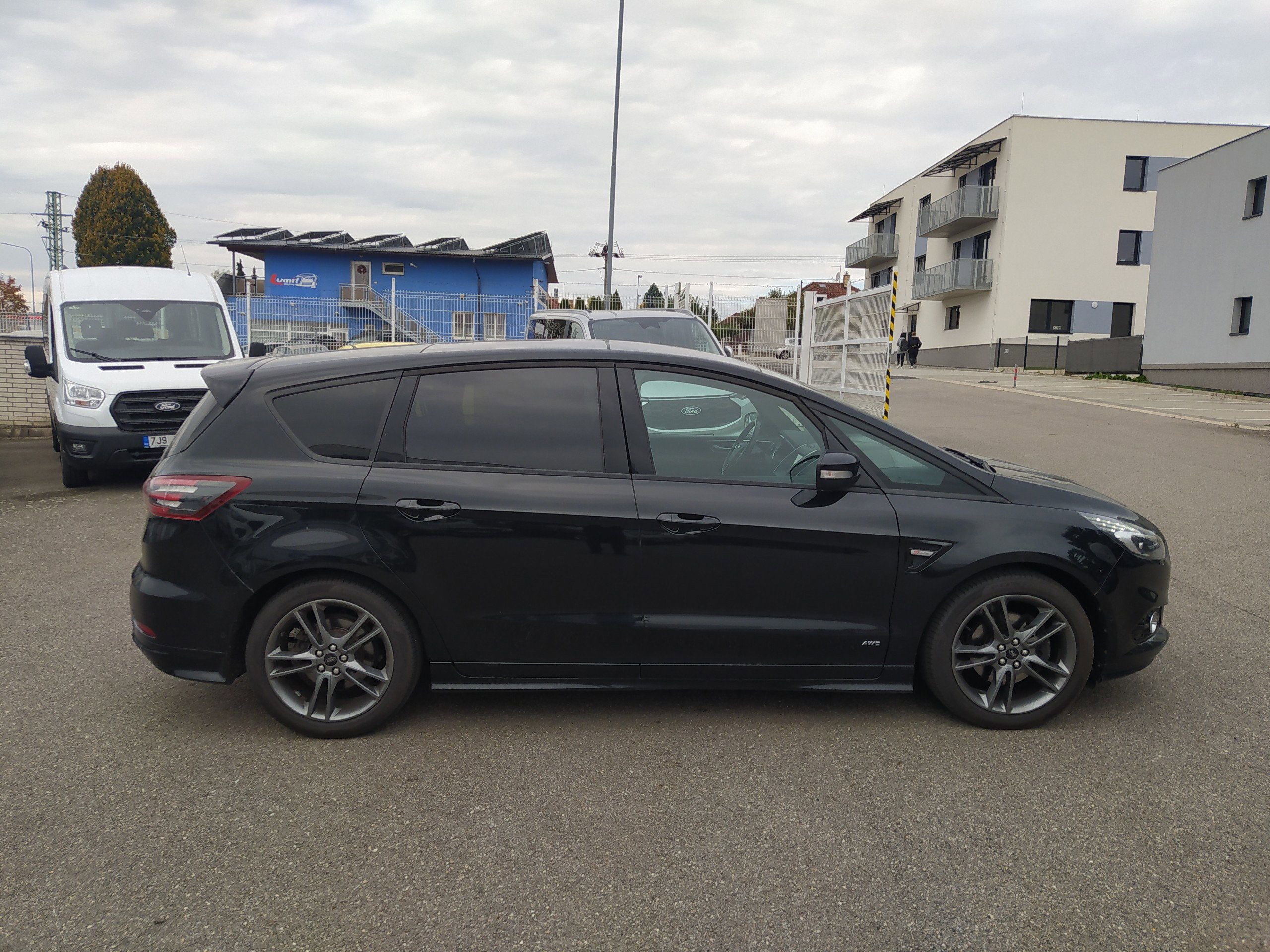 Ford S-MAX, 2.0 EcoBlue 140kW ST-line - fotka 6