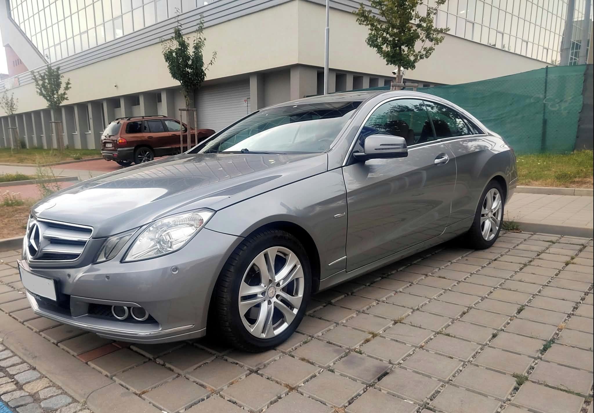 Mercedes-Benz Třídy E, Mercedes E 350 CDI, Kupé