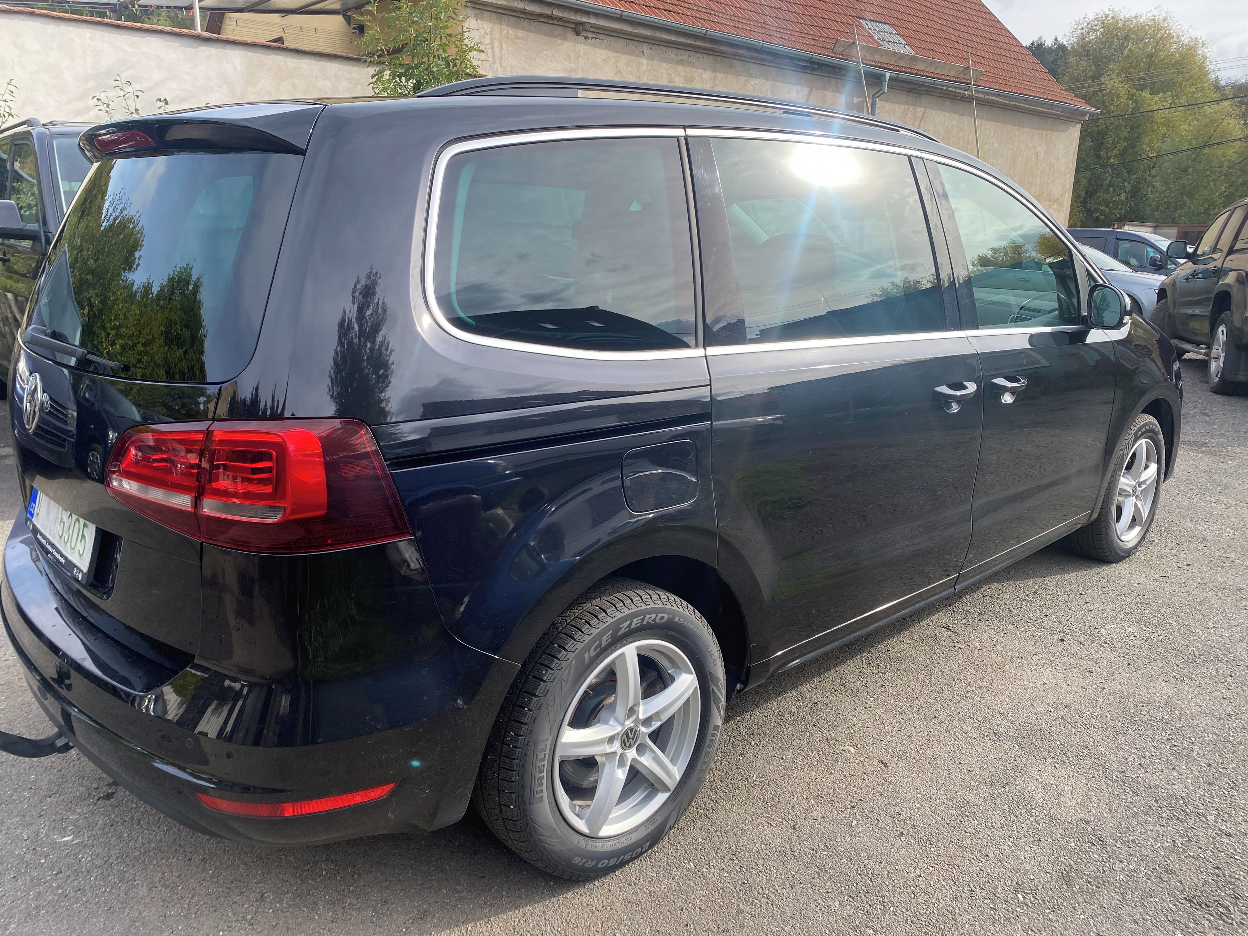 Volkswagen Sharan, 2.0TDI Comfortline BlueMotion - fotka 6
