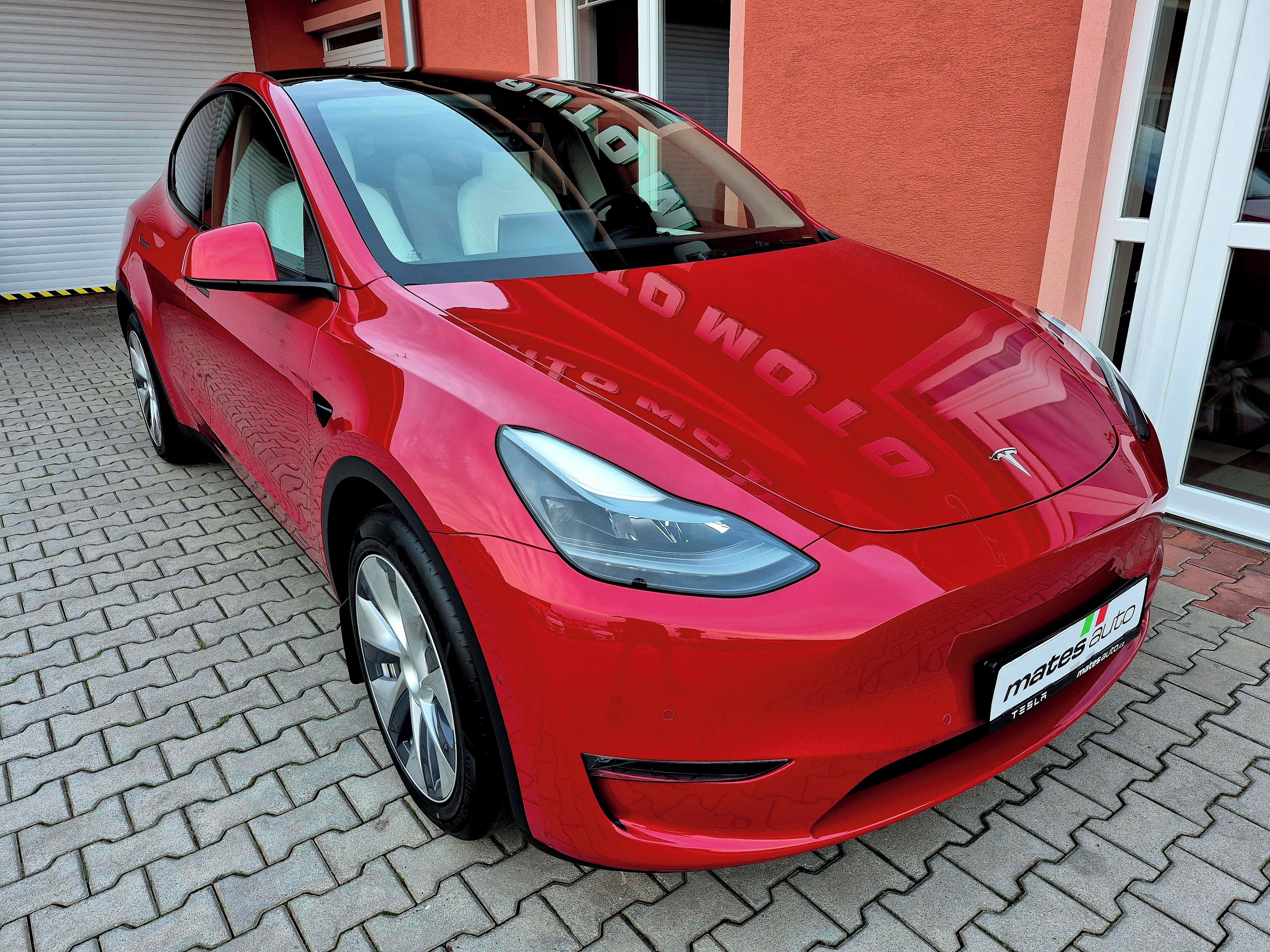 Tesla Model Y, Dual Motor 378 kW SOH 93,9% - fotka 4