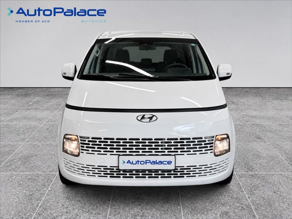 Hyundai Staria, 2,2 130 KW COMFORT KAM DPH 9 m - fotka 2