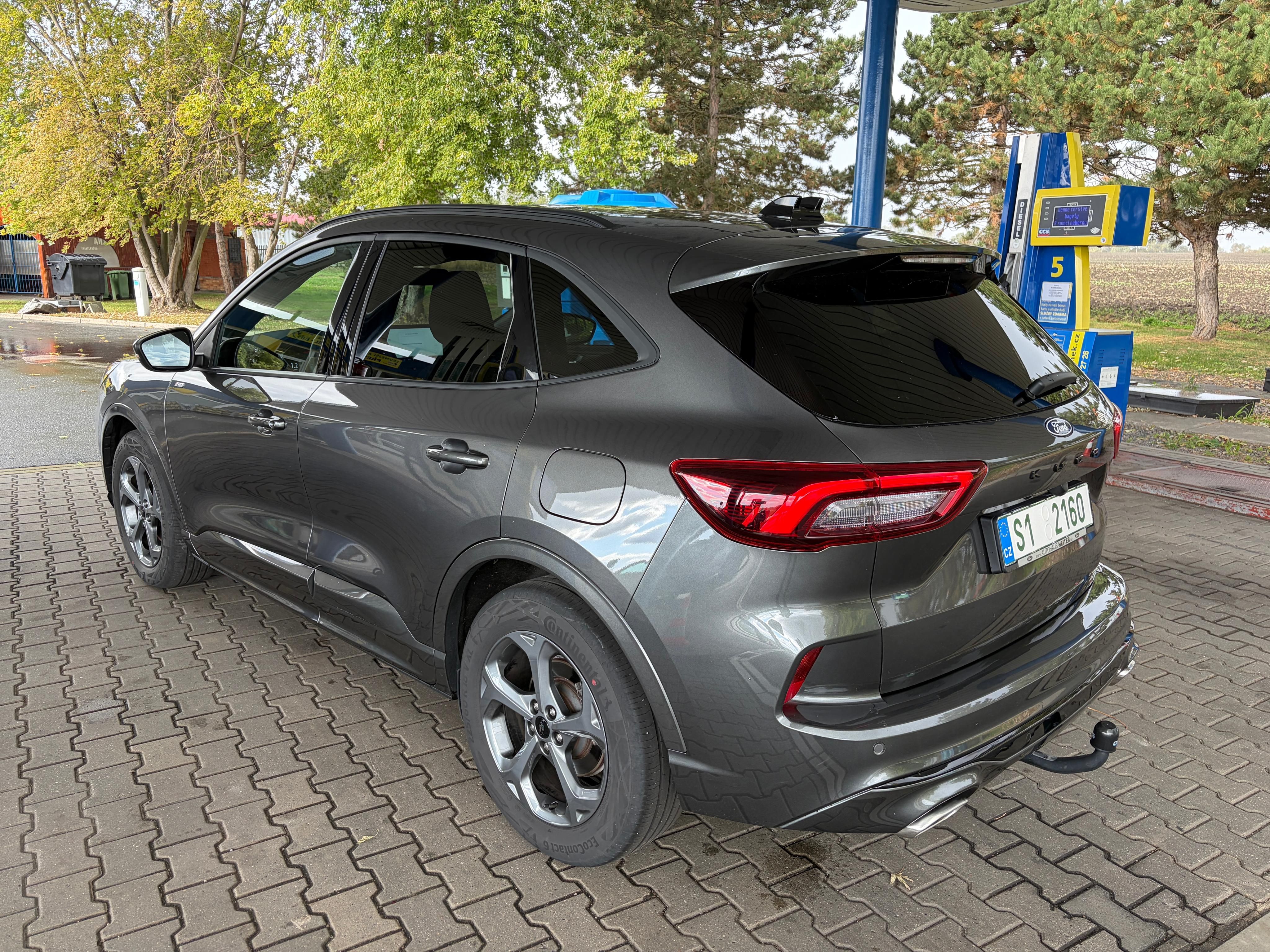 Ford Kuga, 1,5 ST Line, 137Kw - fotka 4