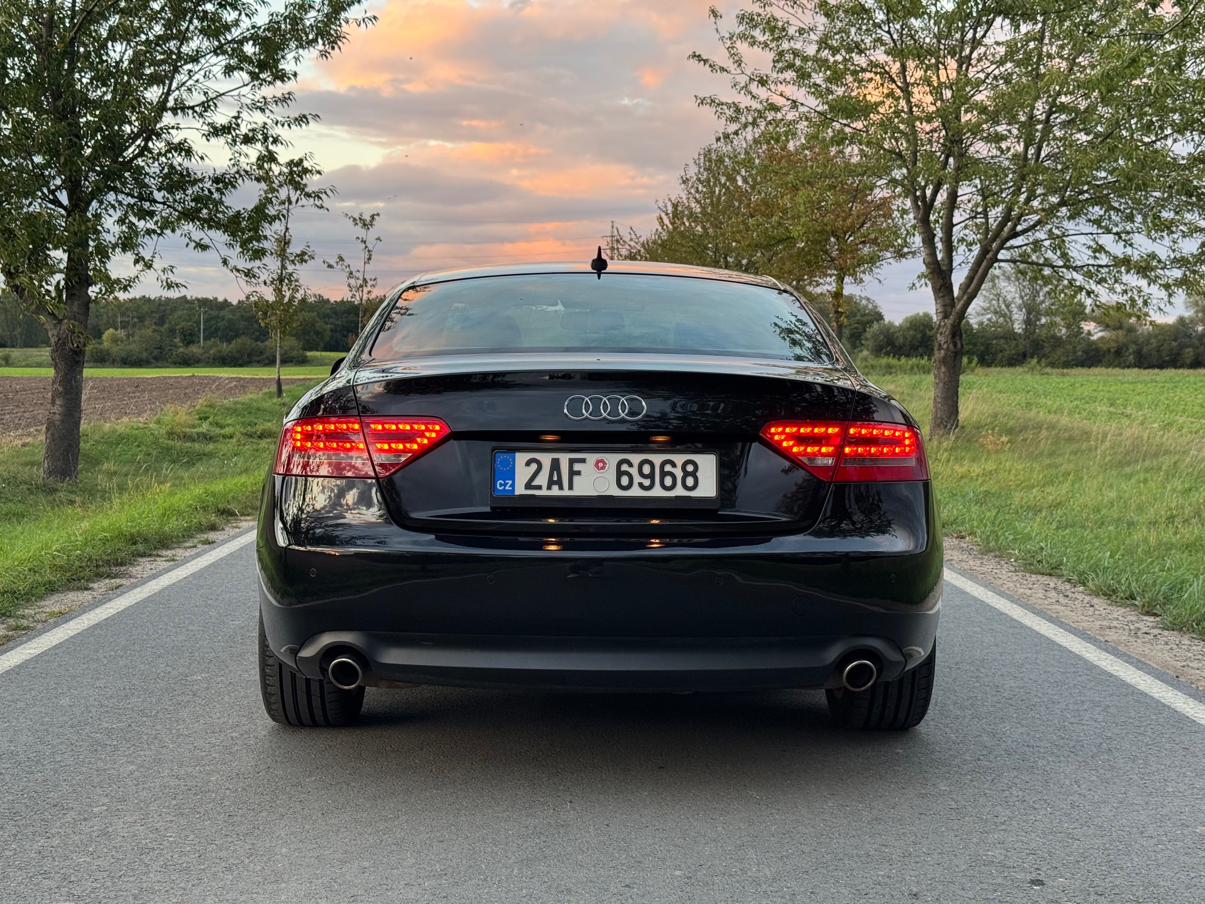 Audi A5, Coupé 3.0 TDI Quattro - fotka 6