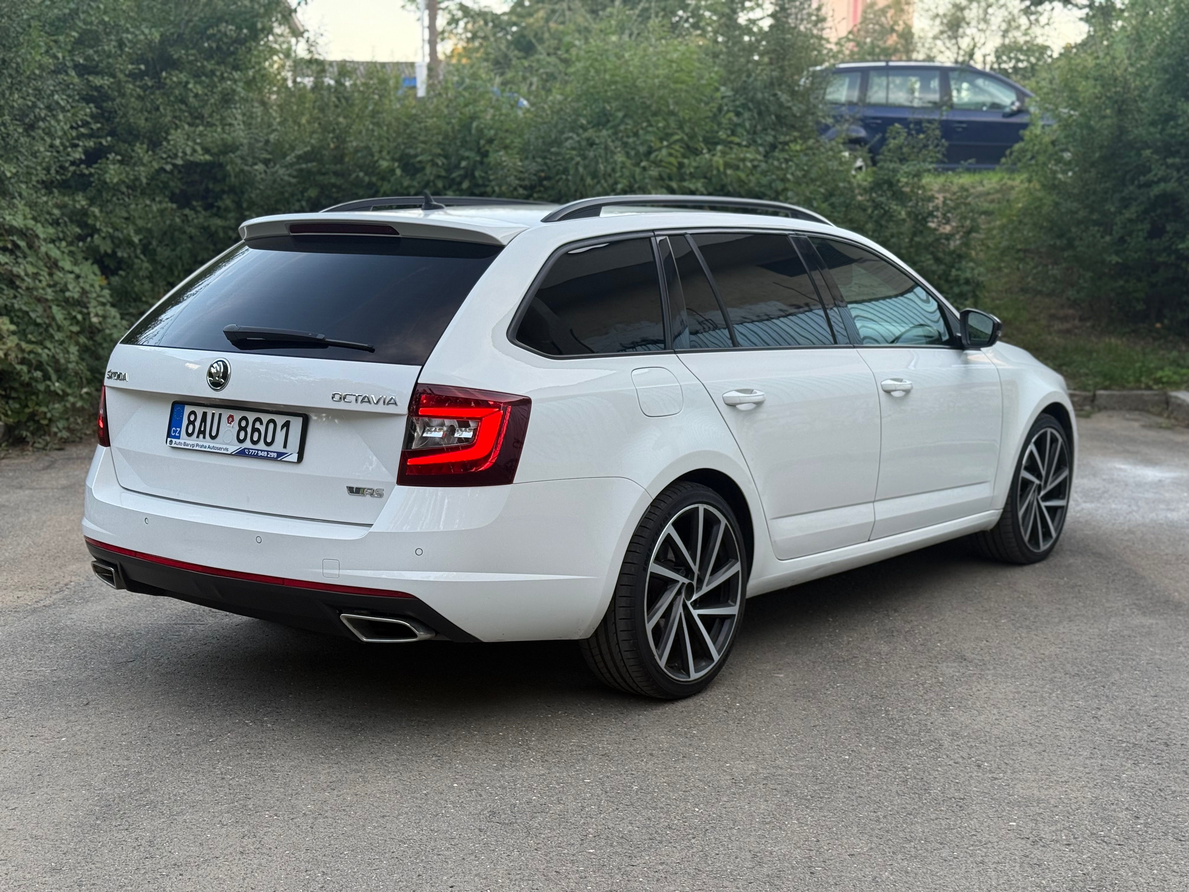 Škoda Octavia, 2.0 tdi - fotka 6