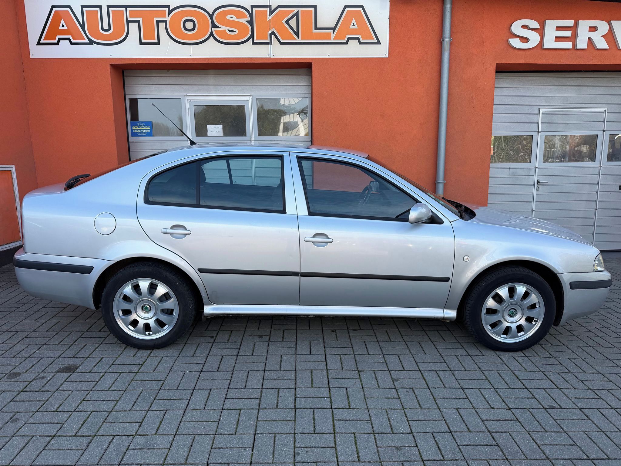 Škoda Octavia, 1.6i 75KW - fotka 4