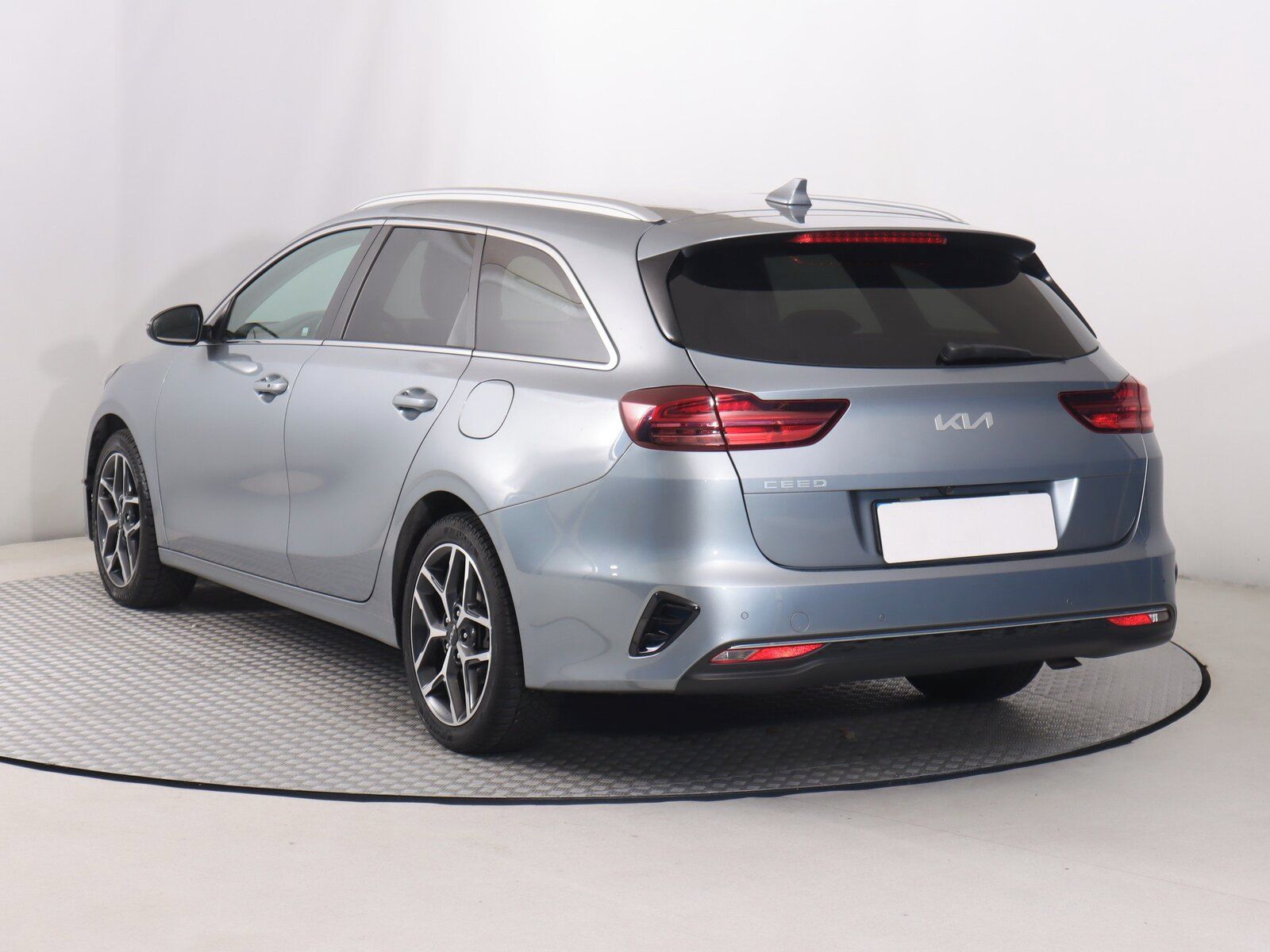 Kia Cee´d, 1.5 T-GDI, Automat, Serv.kniha - fotka 4