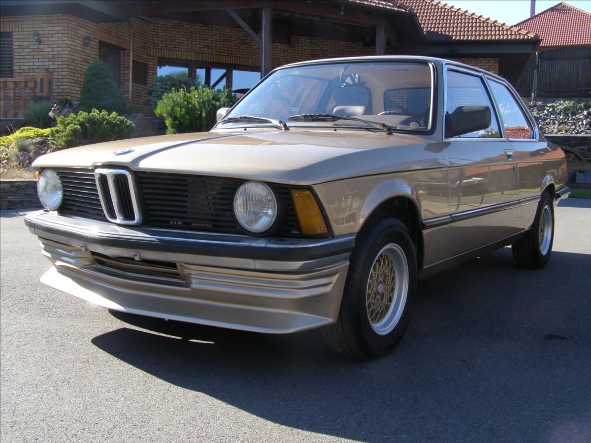 BMW Řada 3, 1,8 - fotka 4