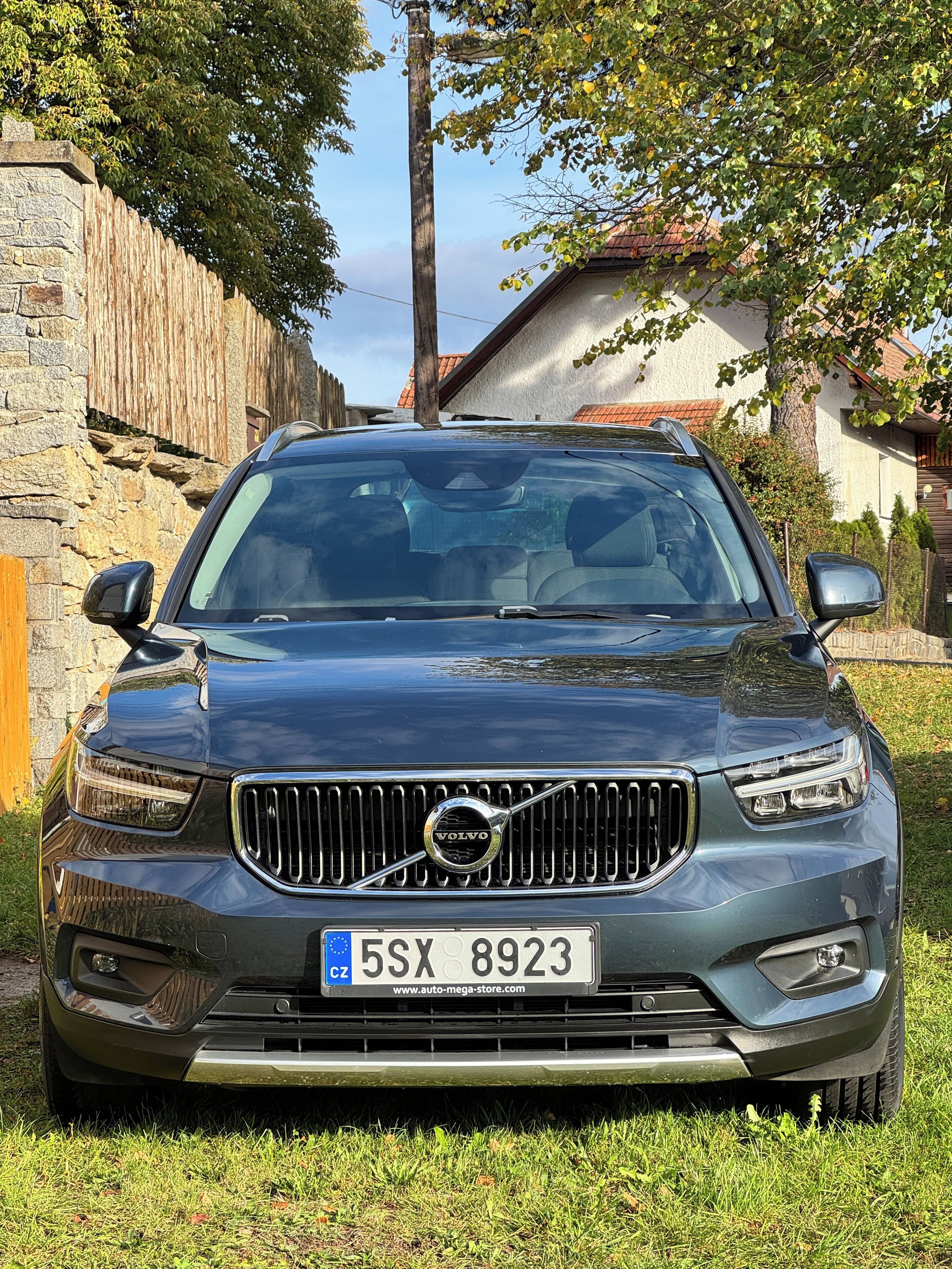 Volvo XC40, Volvo XC40 B4 AWD, 145 kW, aut - fotka 2