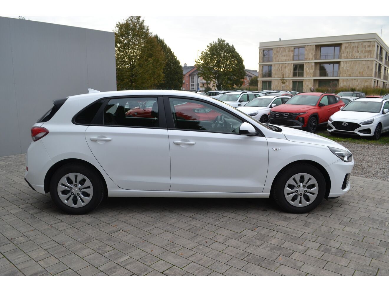 Hyundai i30, 22 HB 1,5I MT START PLUS - fotka 6