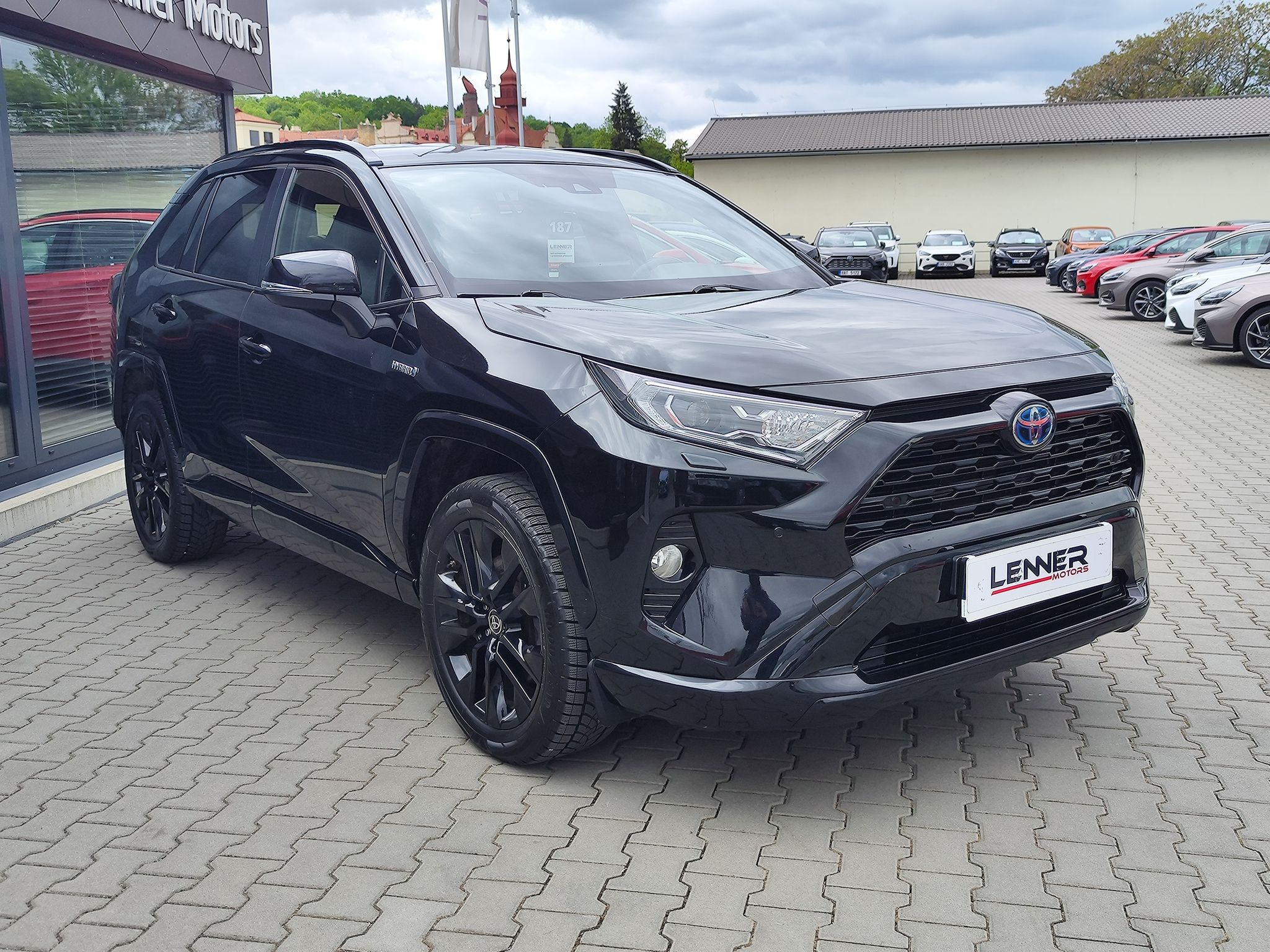 Toyota Rav4, 2.5 HEV/163kW Black Edition AT - fotka 3