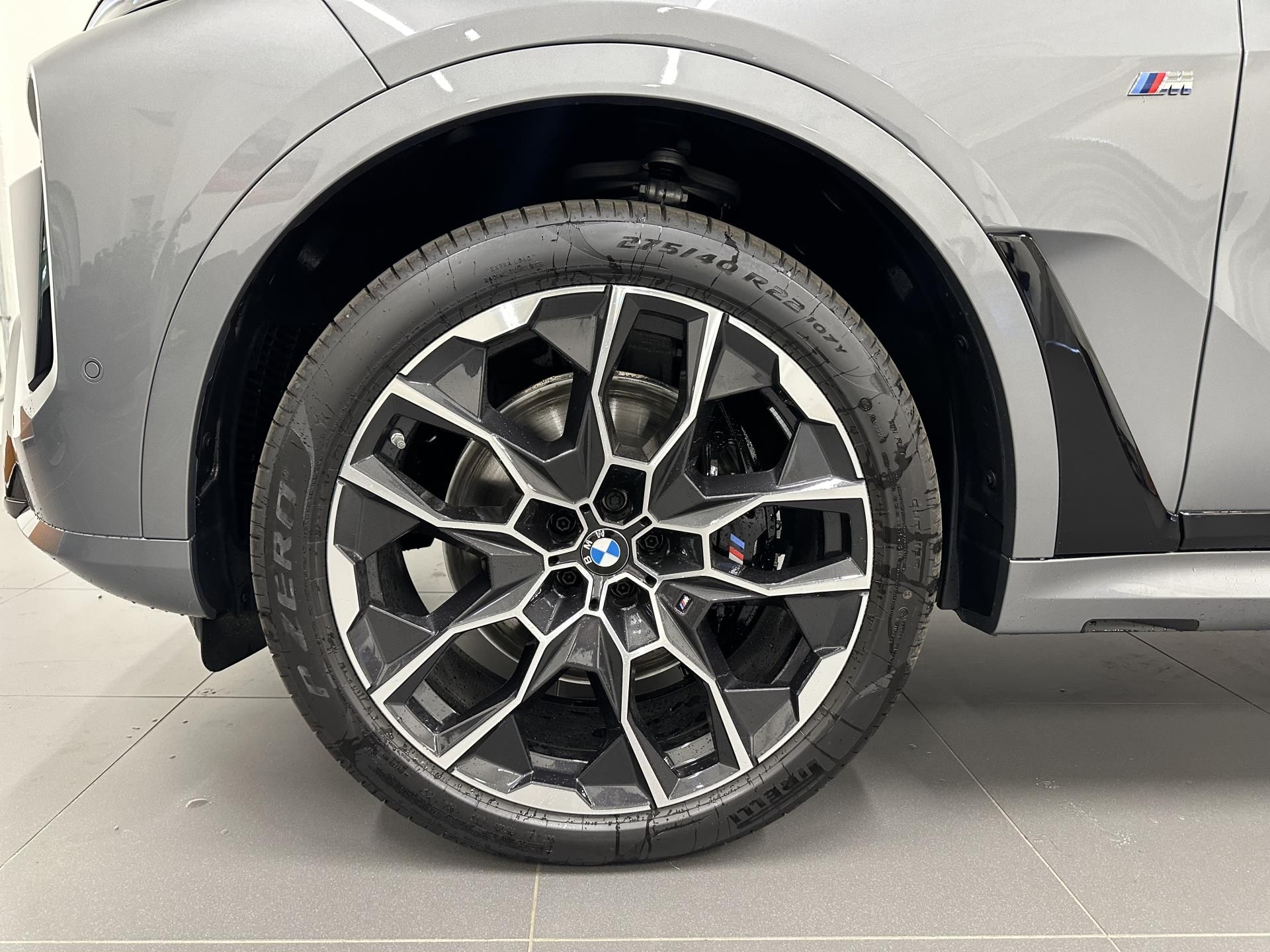 BMW X7, X7 xDrive40d - fotka 3