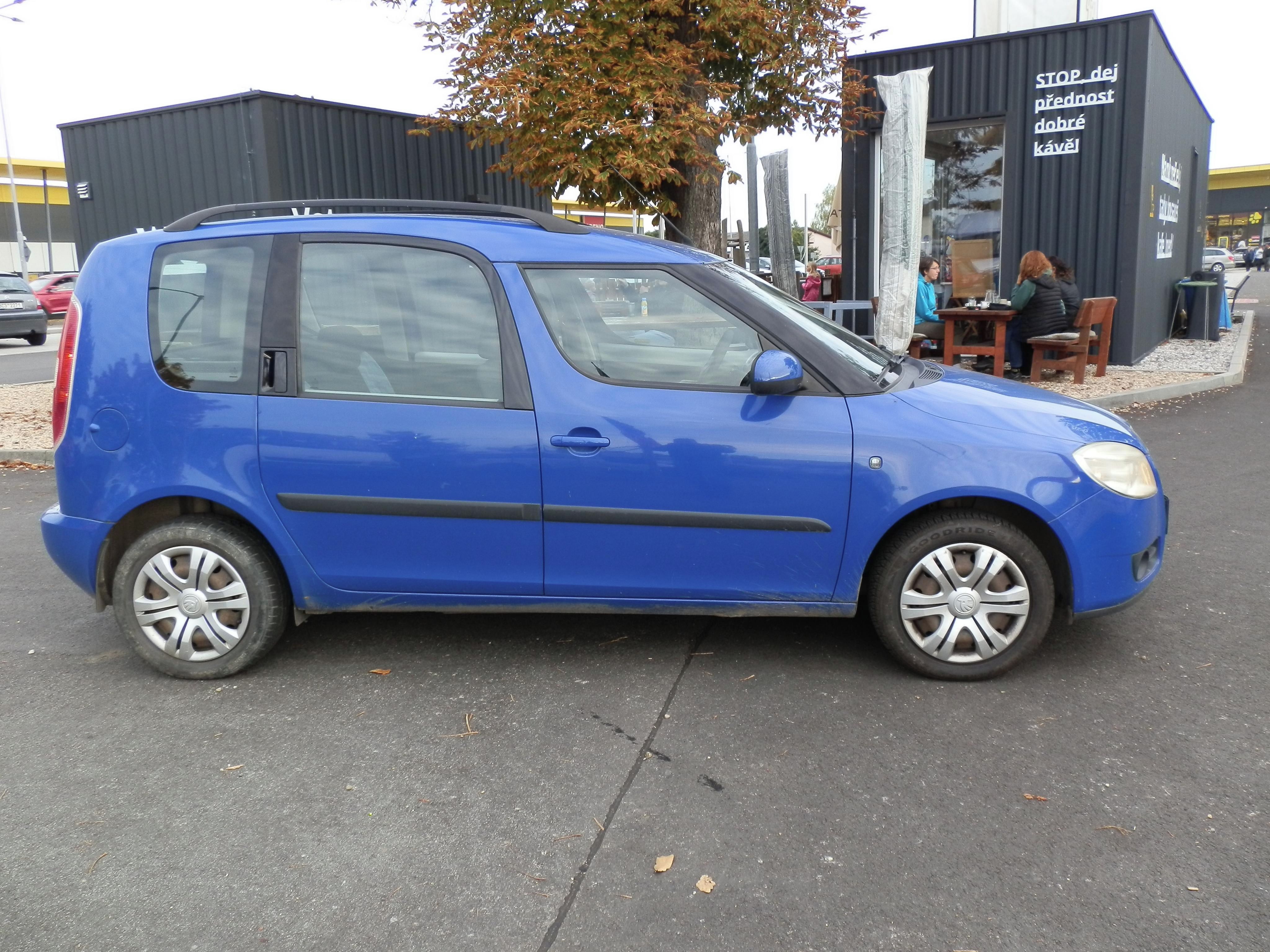 Škoda Roomster, 1,6i - fotka 4