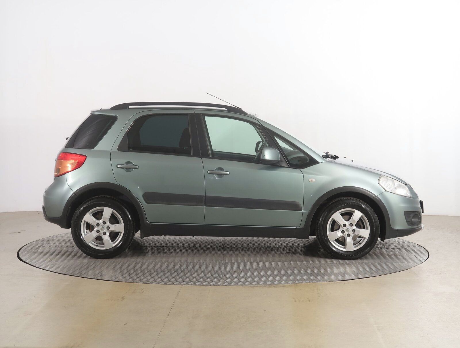 Suzuki SX4, 1.6 VVT, Serv.kniha - fotka 6
