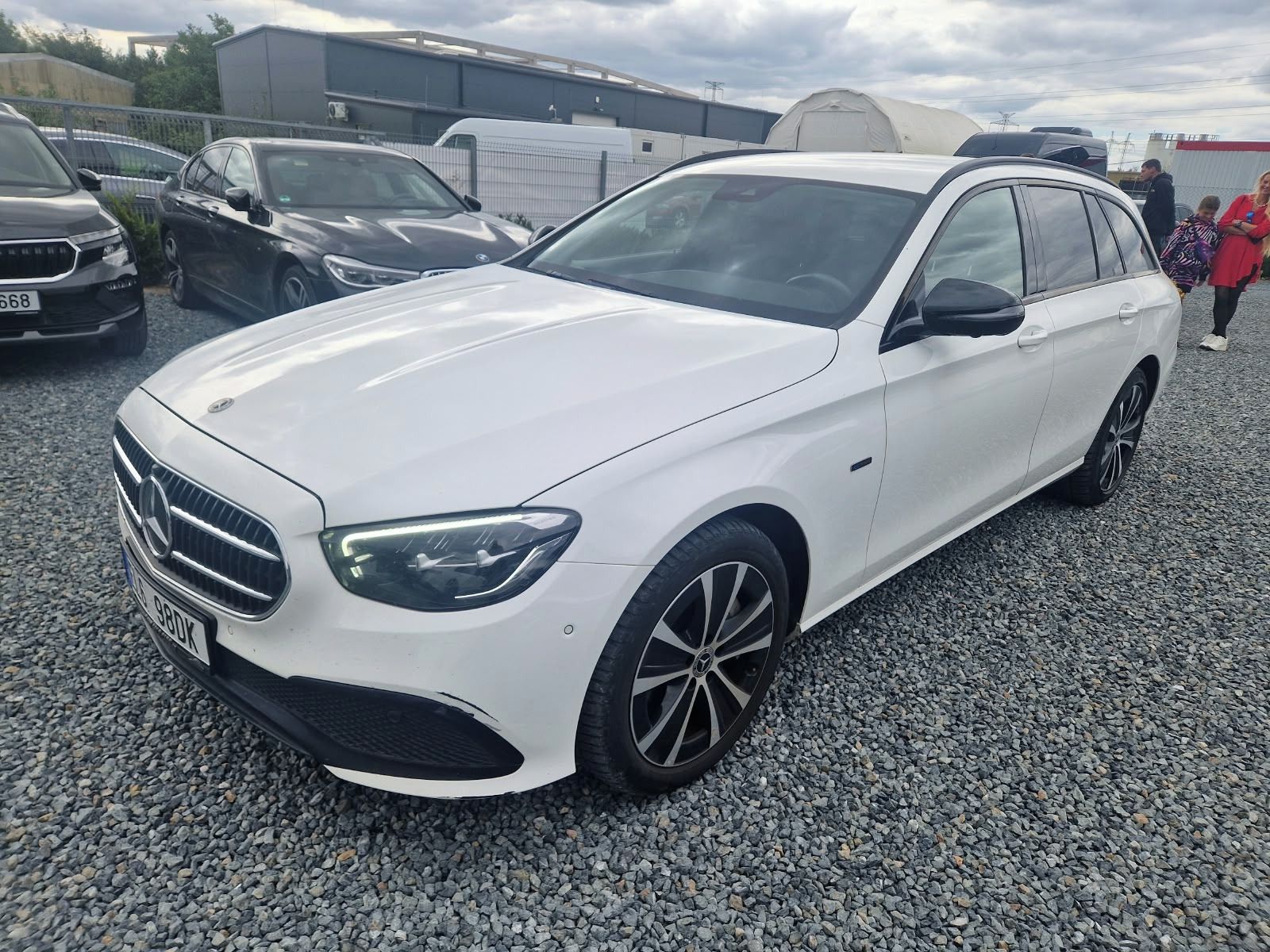 Mercedes-Benz Třídy E, Mercedes BENZ E300 de