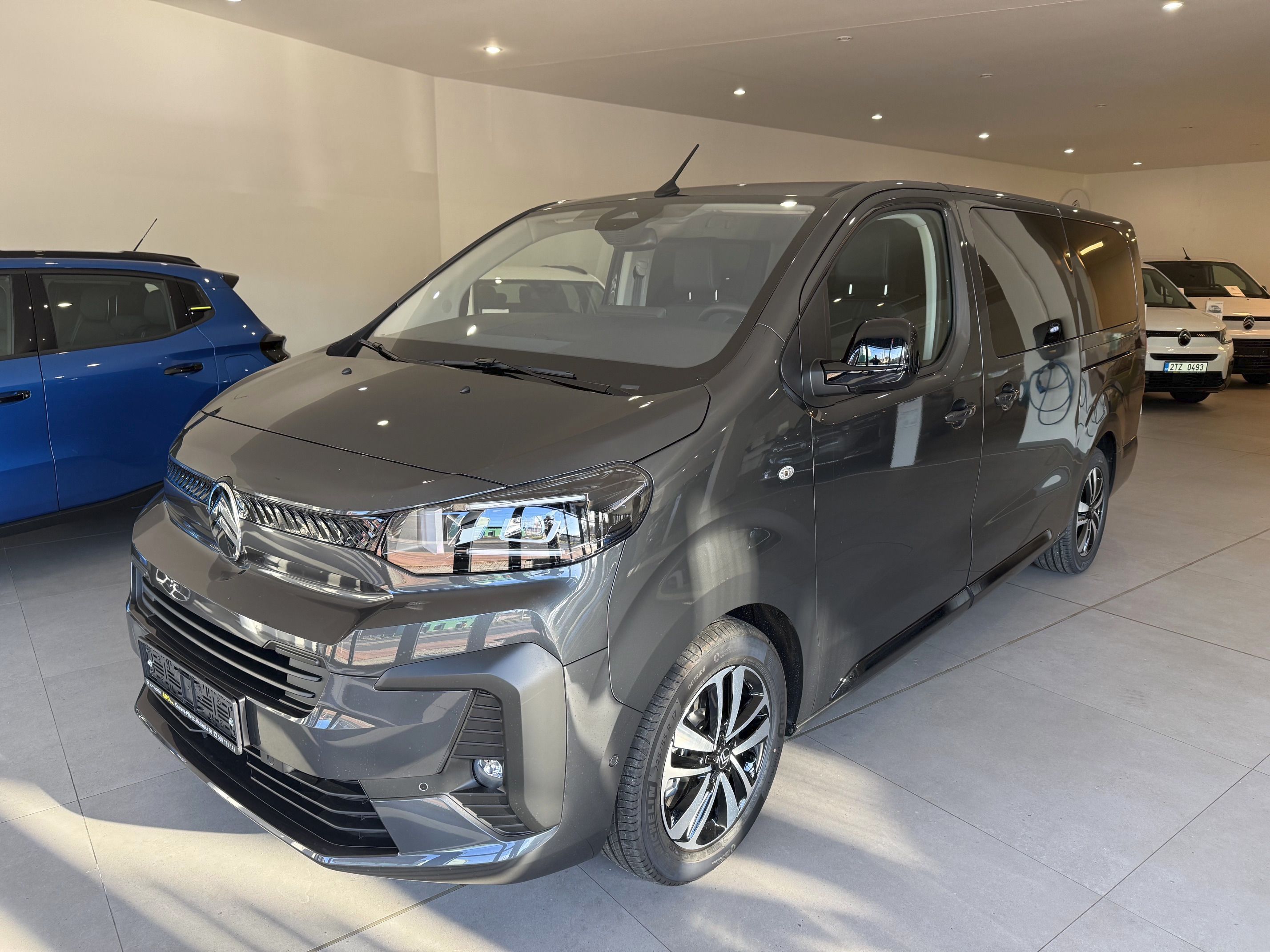 Citroën SpaceTourer, SHINE L3 2.2 BlueHDi 180 S&S E