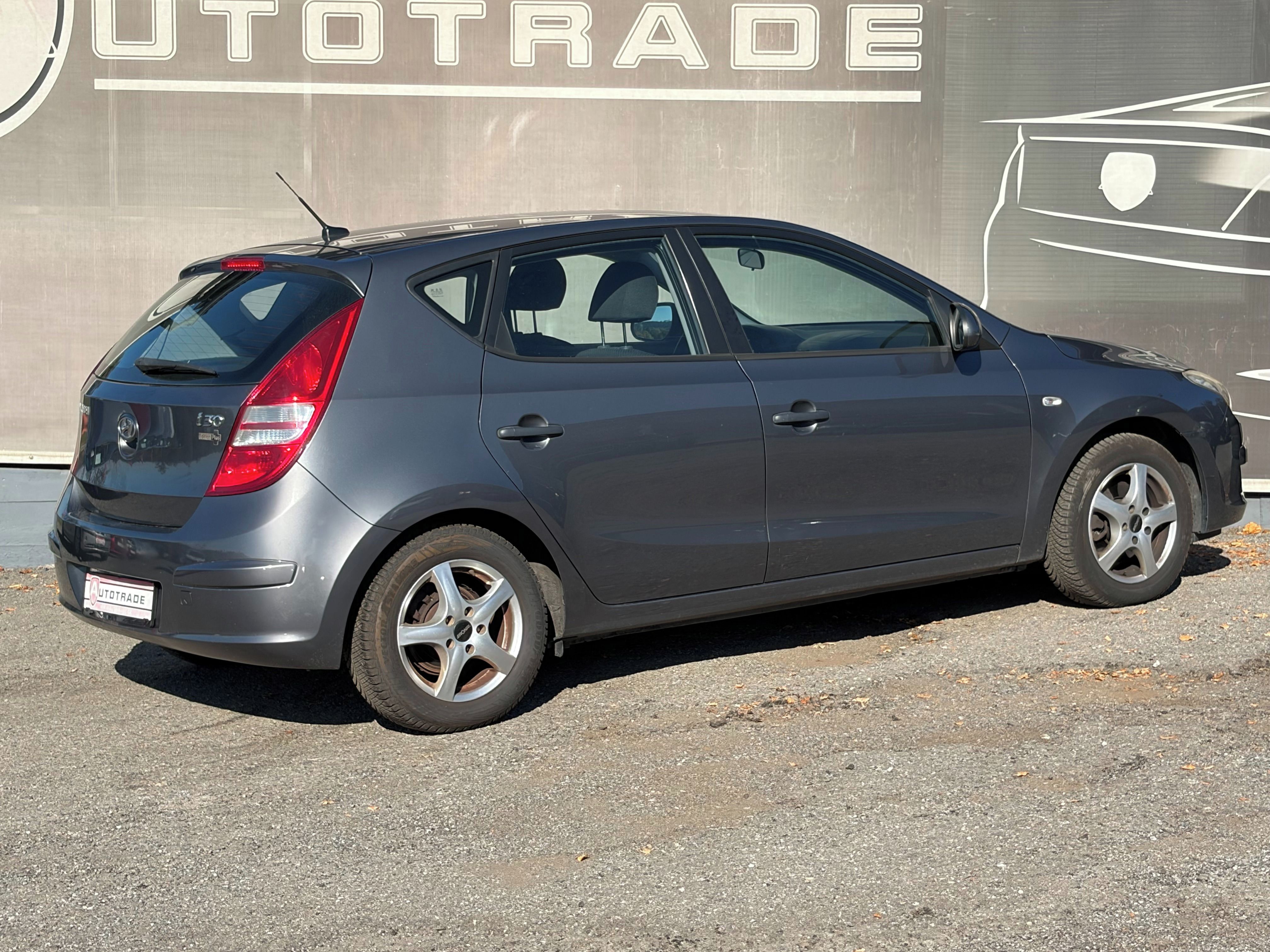 Hyundai i30, 1.4i 80kW, KLIMA, ALU - fotka 4