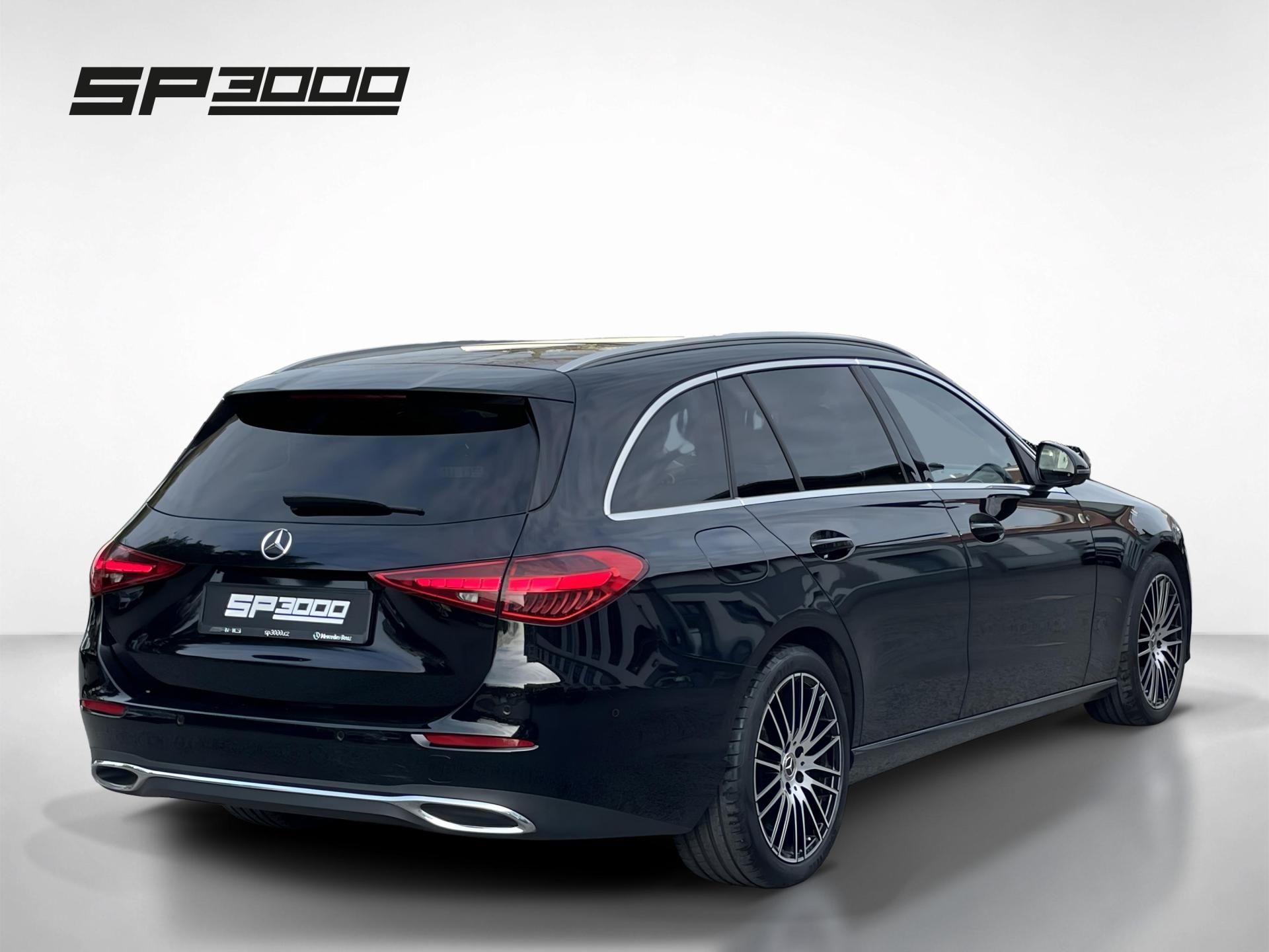 Mercedes-Benz Třídy C, 220d 4Matic - fotka 6
