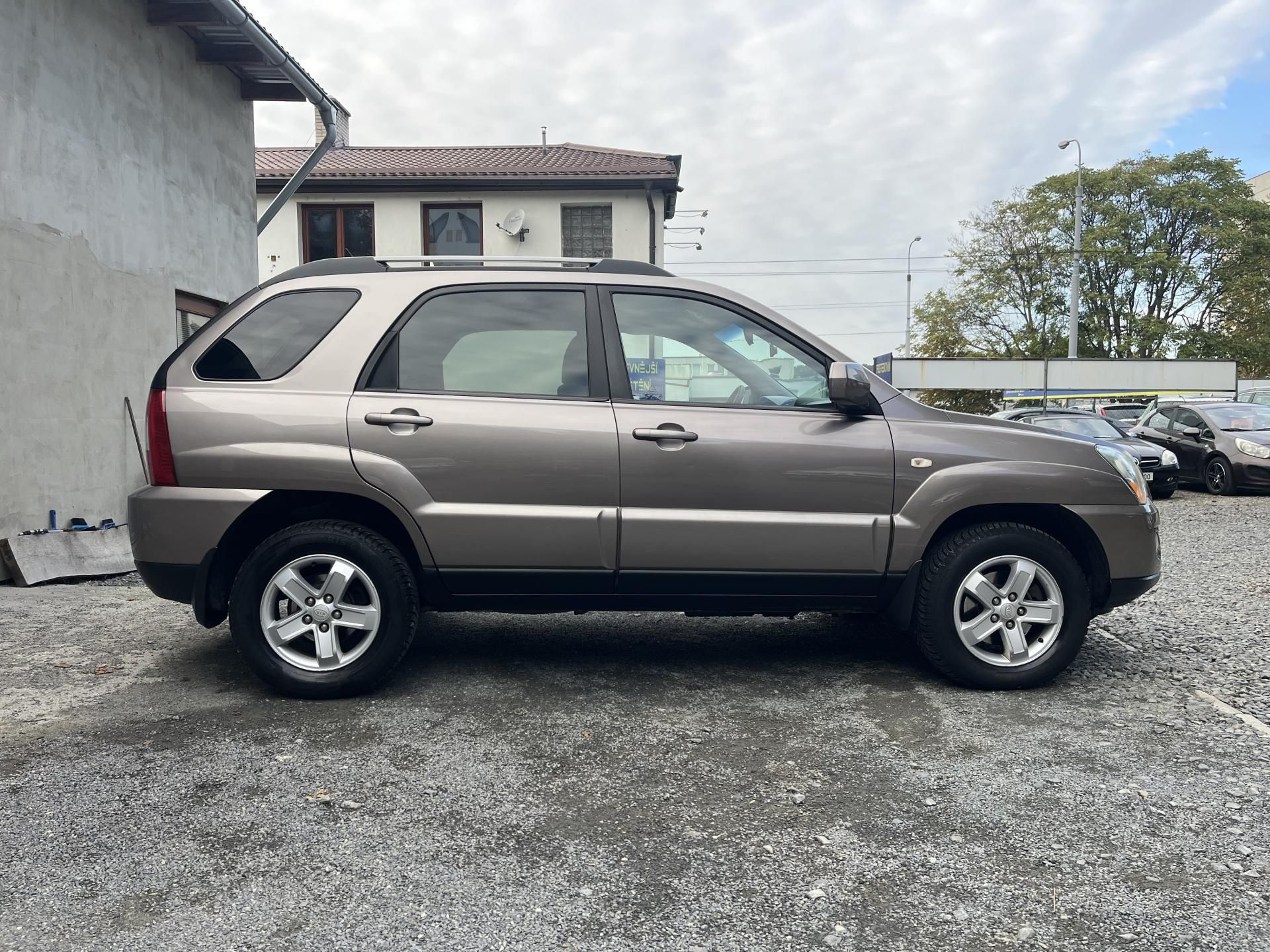 Kia Sportage, 2,0 CRDi 110 Kw 4X4 ACTIVE - fotka 4
