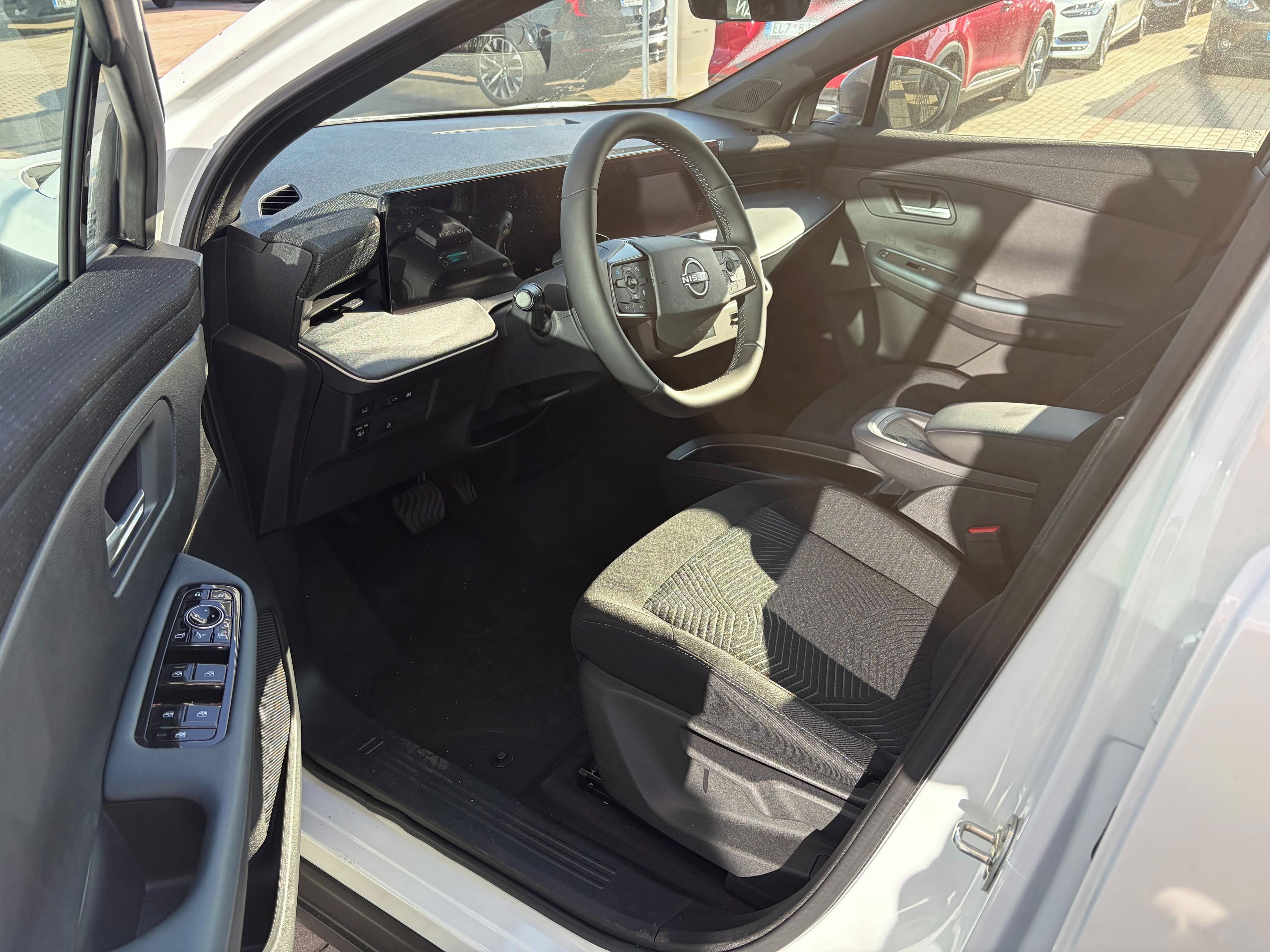 Nissan LEAF, Engage Plus 52kWh (450km) - fotka 2