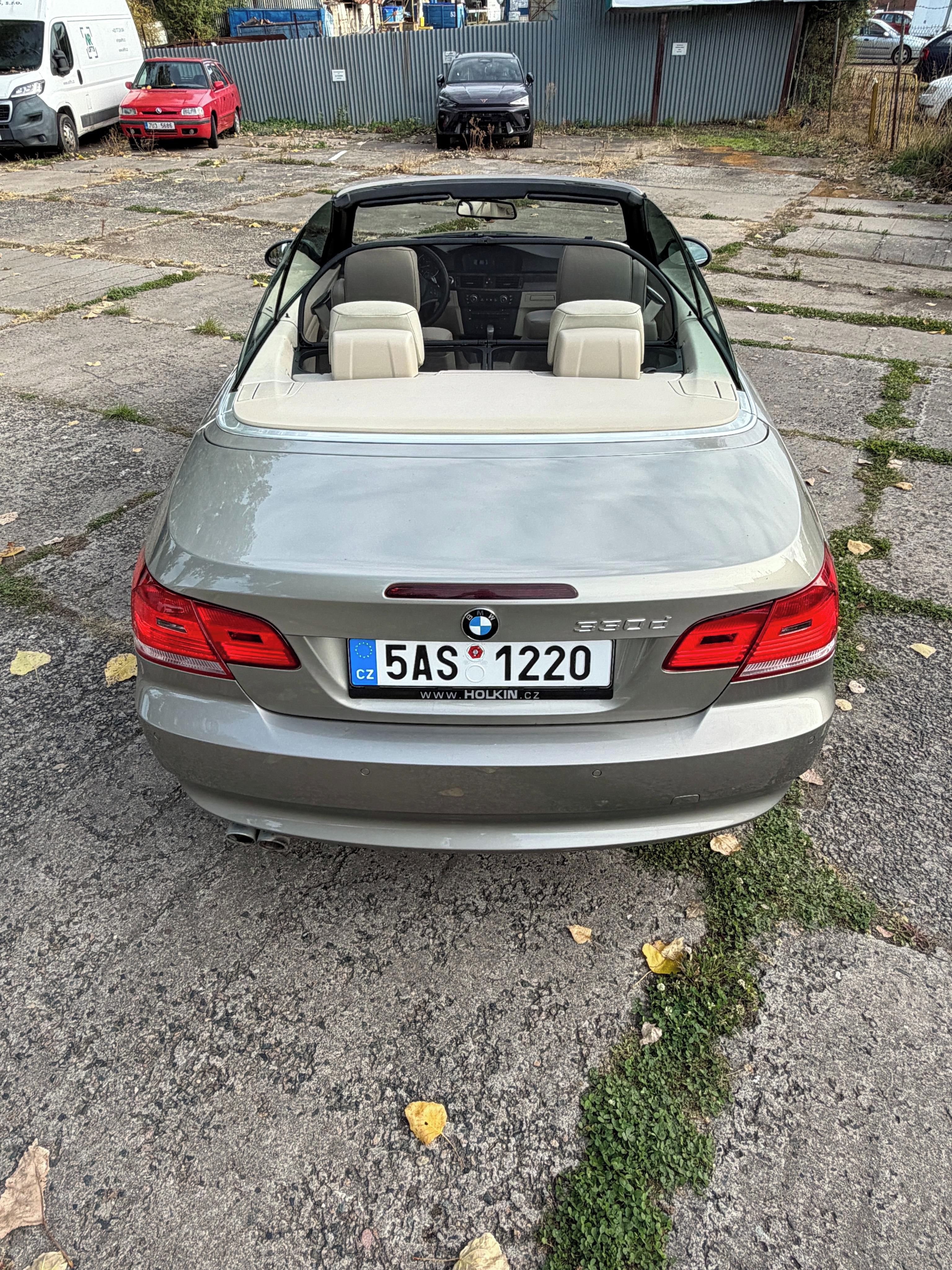 BMW Řada 3, 330D - fotka 4
