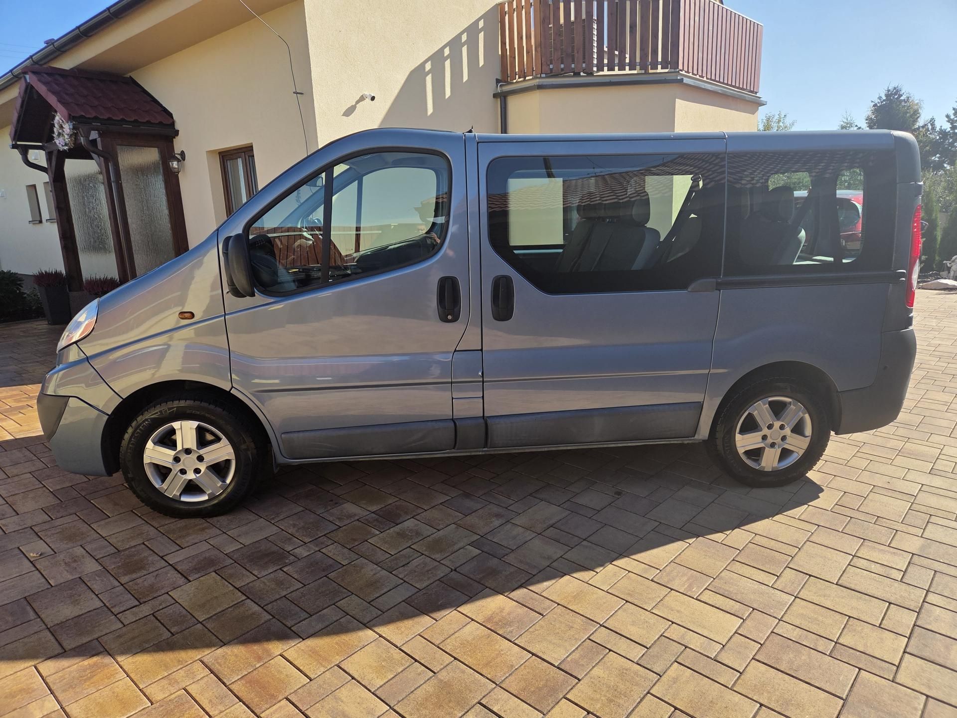 Opel Vivaro, 2.0CDTI 84kw 8Míst - fotka 4