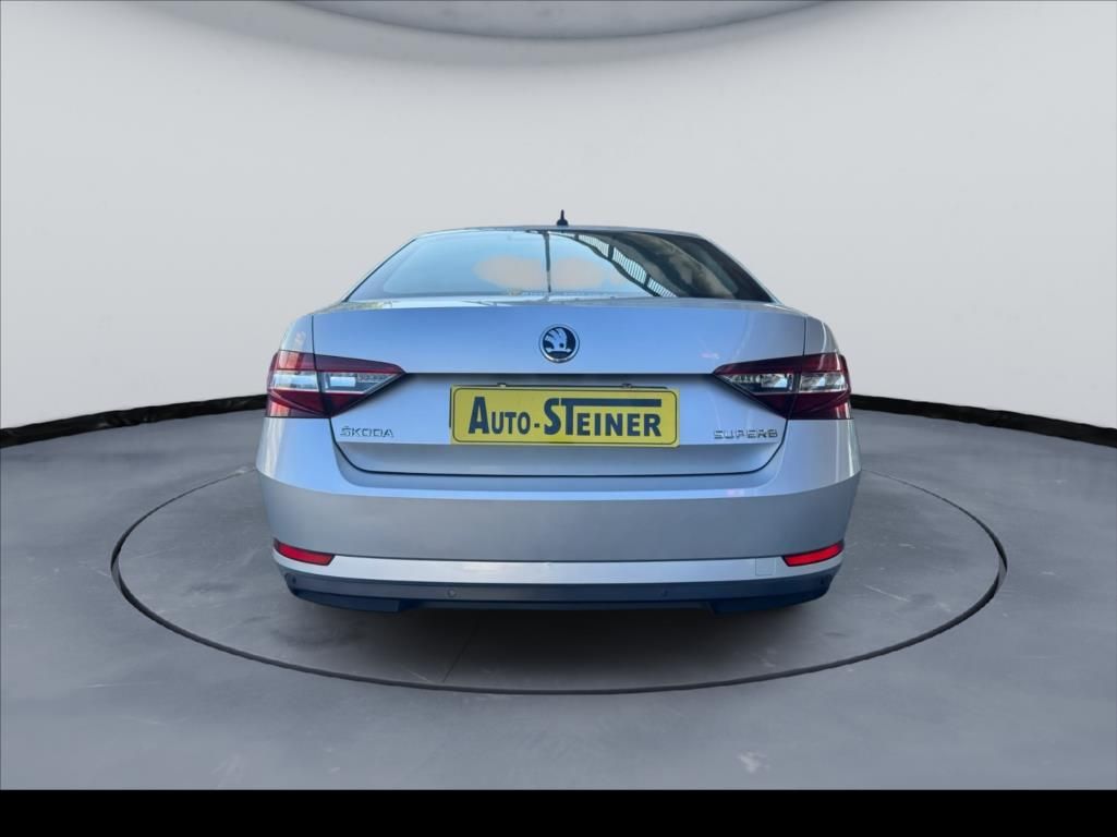 Škoda Superb, 2,0 TDI1.Maj,Nové ČR,Keyless,D - fotka 6