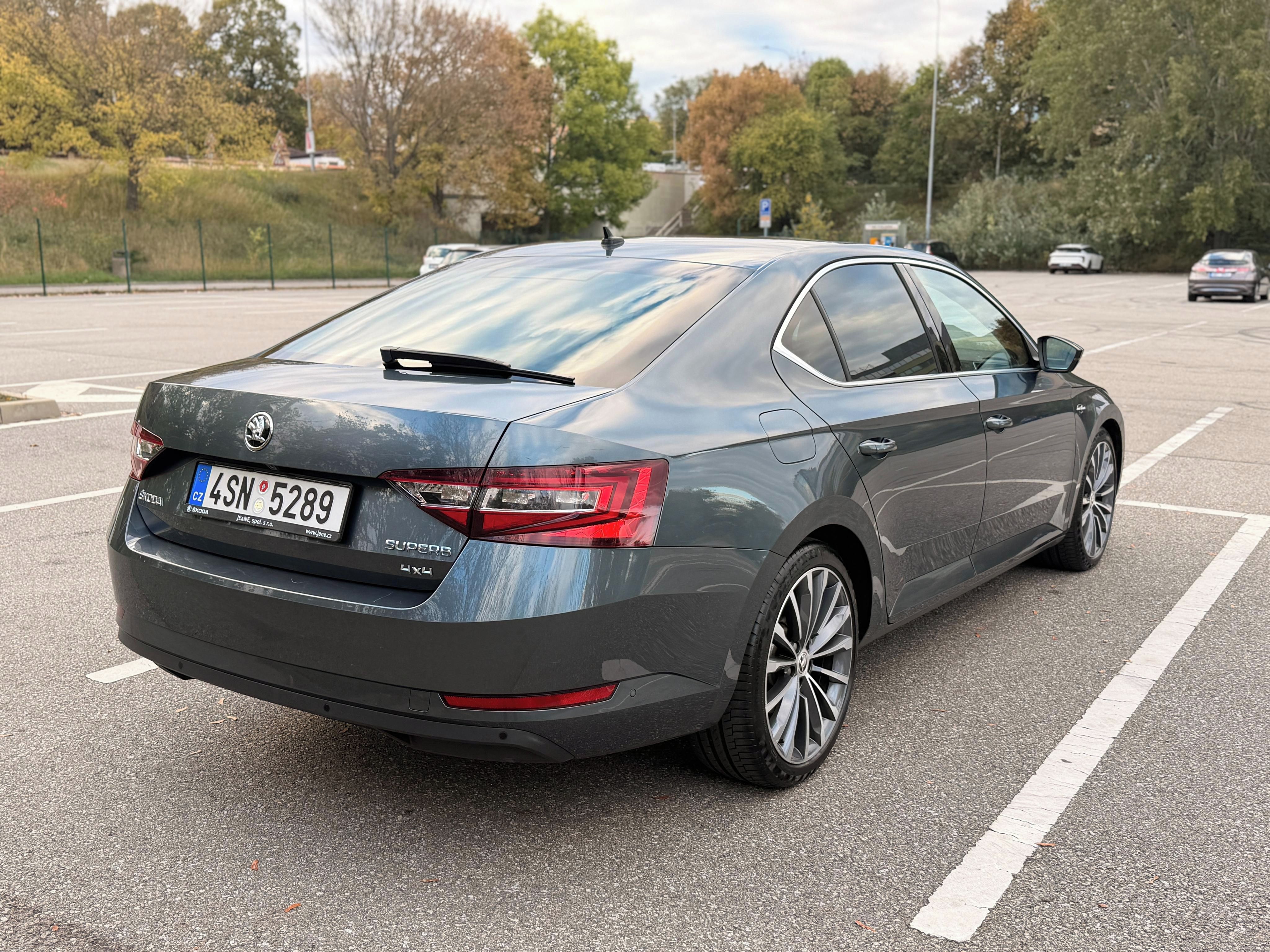 Škoda Superb, 2.0 TDI DSG 4x4 L&K 1.majitel - fotka 4