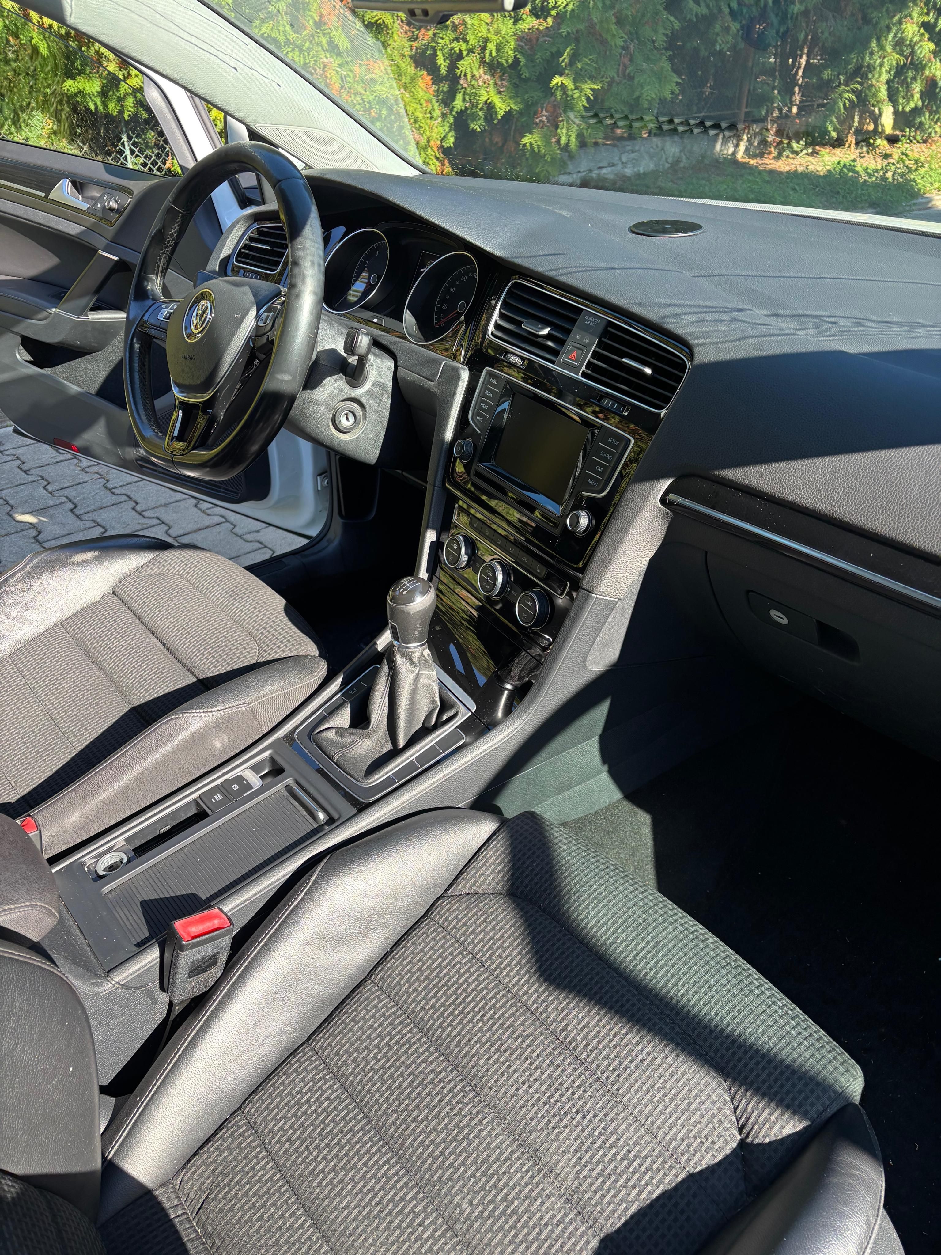 Volkswagen Golf, 1.4 BA+NG 81KW VÝBAVA - fotka 6