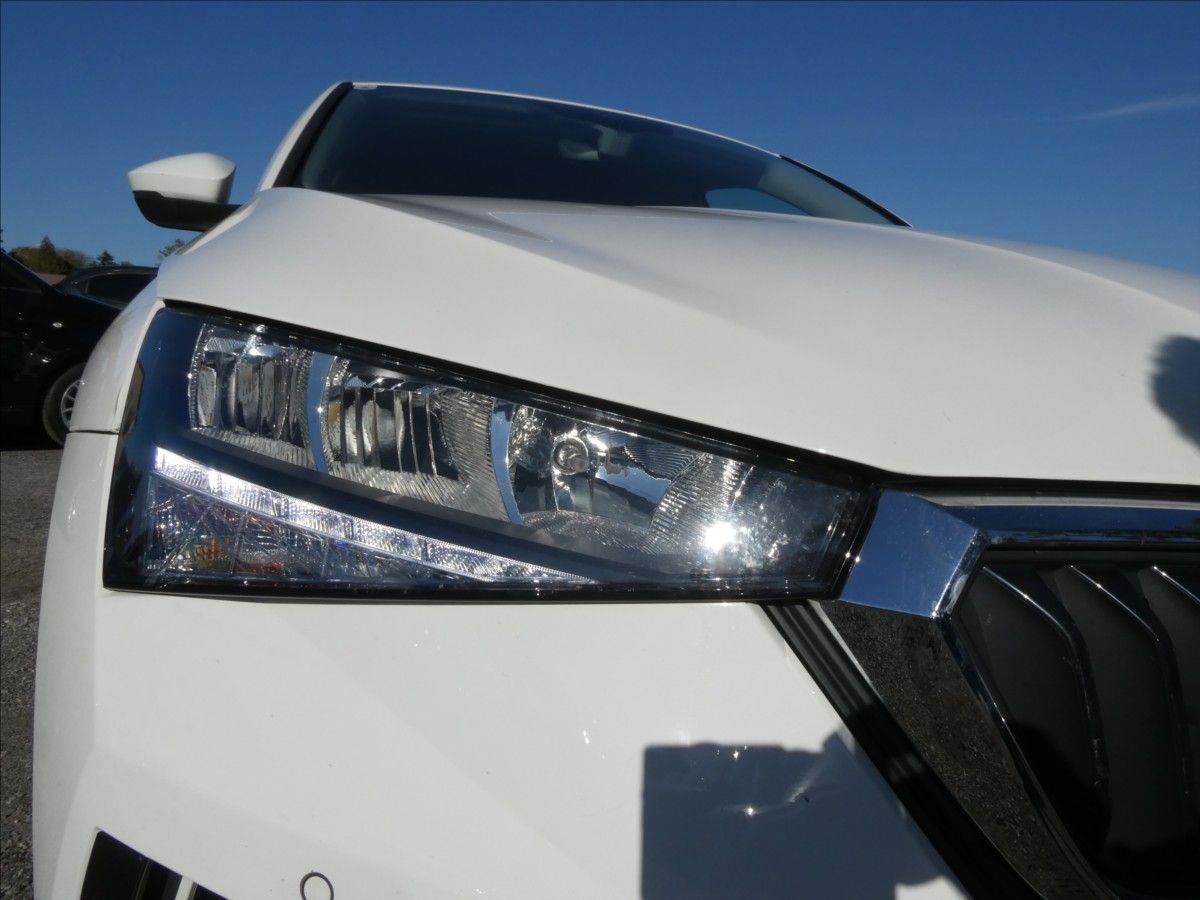 Škoda Scala, 1,0 TSi 81kW Style, NAVIGACE - fotka 5