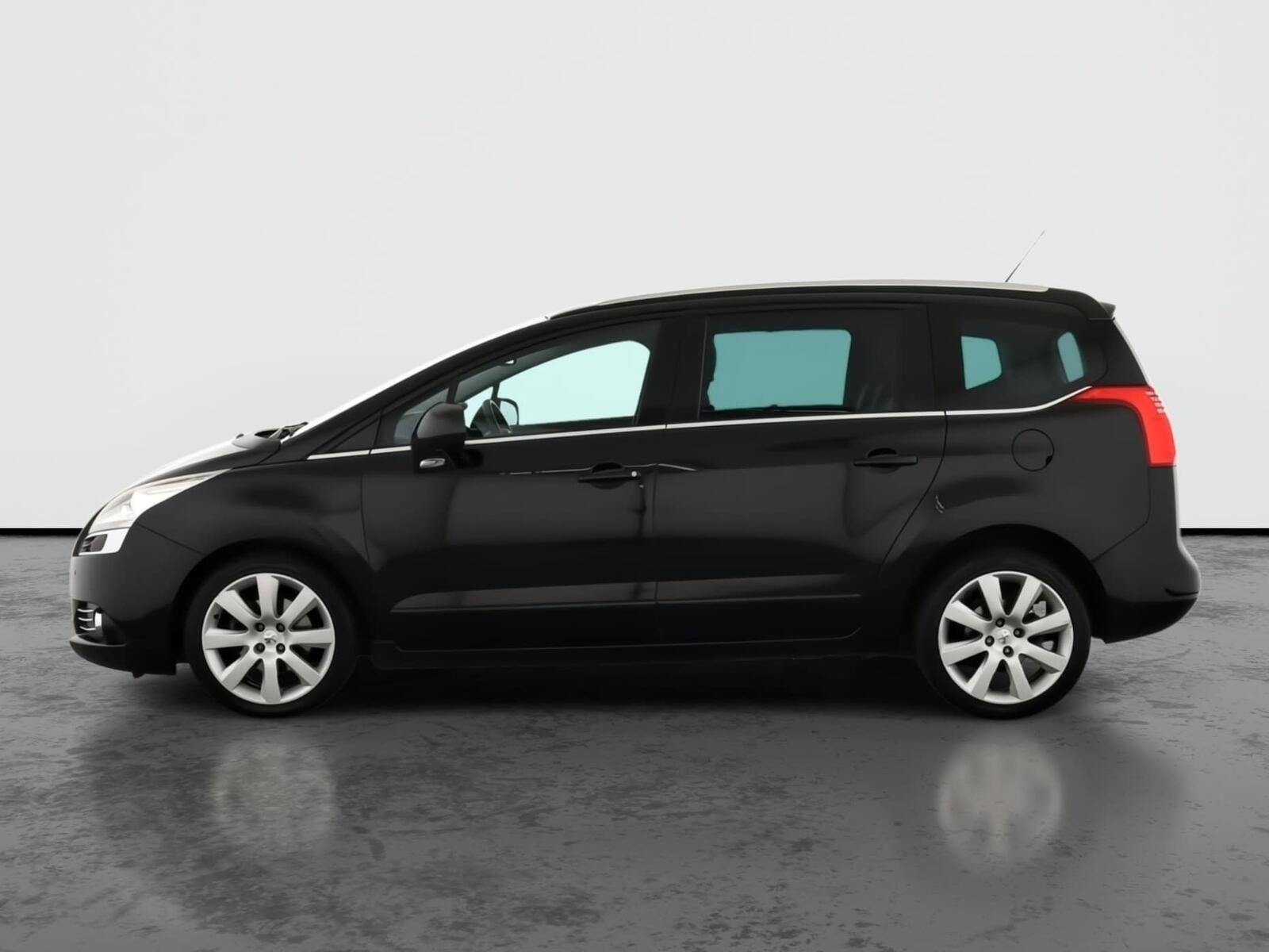 Peugeot 5008, 2.0 HDI - fotka 3