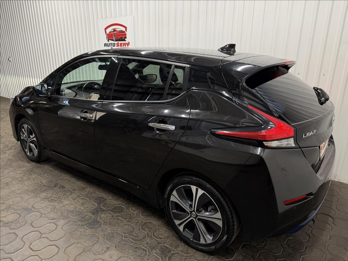 Nissan LEAF, N-CONNECTA 160kW 62kWh - fotka 6