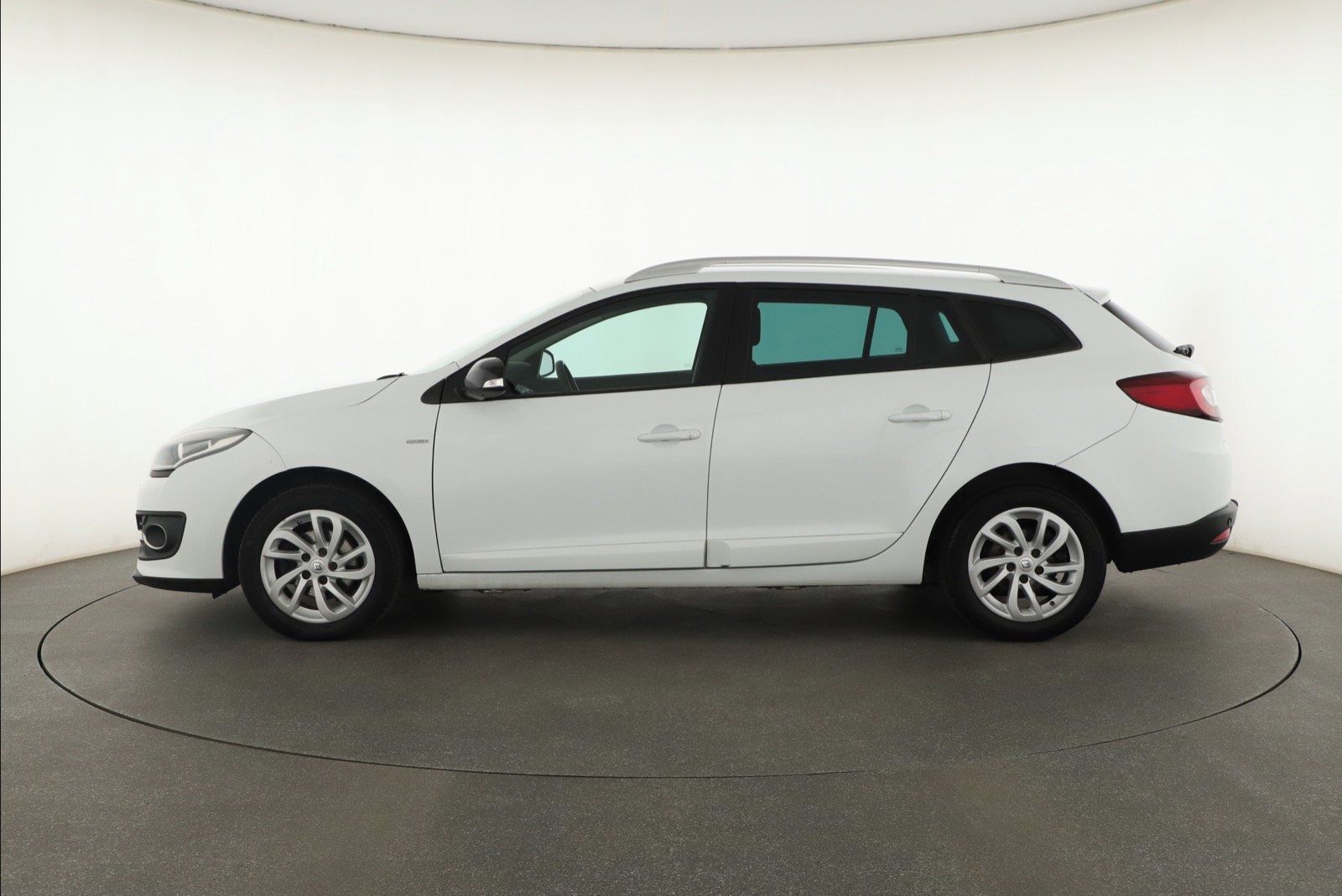Renault Mégane, 1.2 TCe, Limited, ČR,1.maj - fotka 3