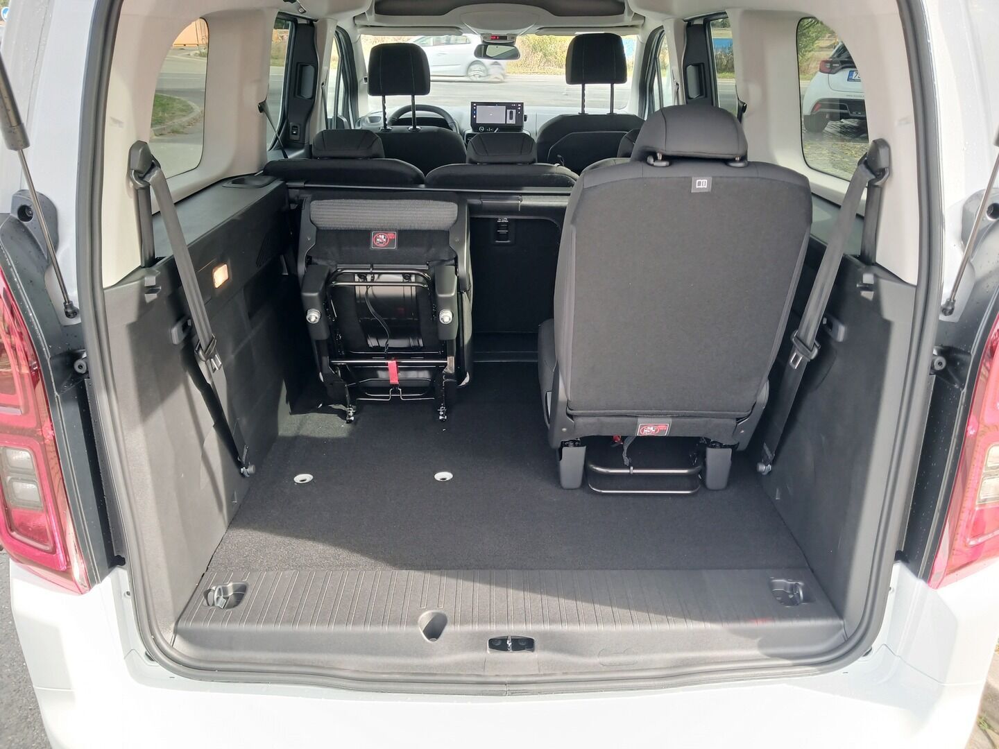 Toyota Proace City Verso, 1,5D VIP 7 míst AT long - fotka 5